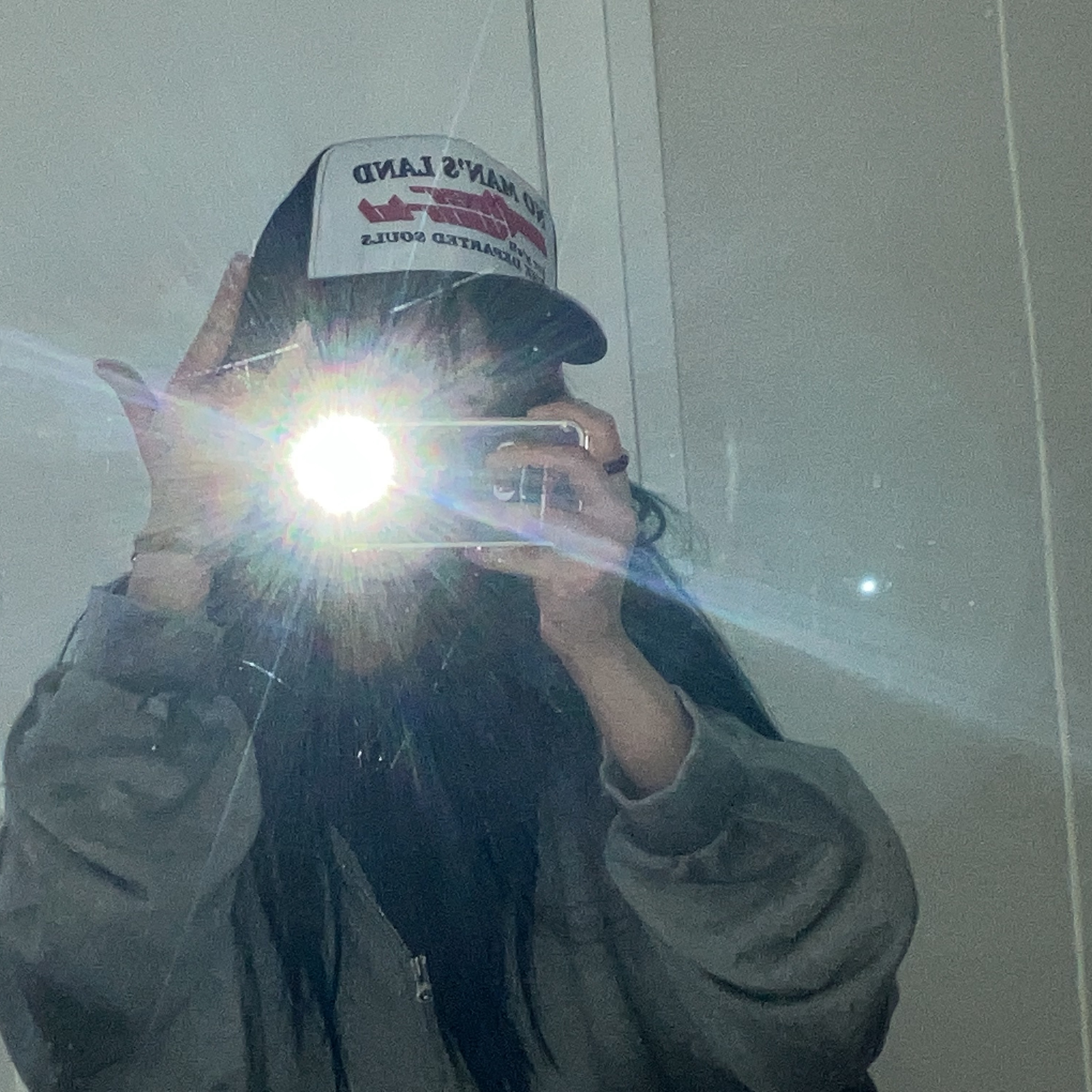 Netherworld Nobody's Trucker Hat Black, Netherworld Graffiti Zip Up Hoodie Grey Marl 착용 스타일 - 2