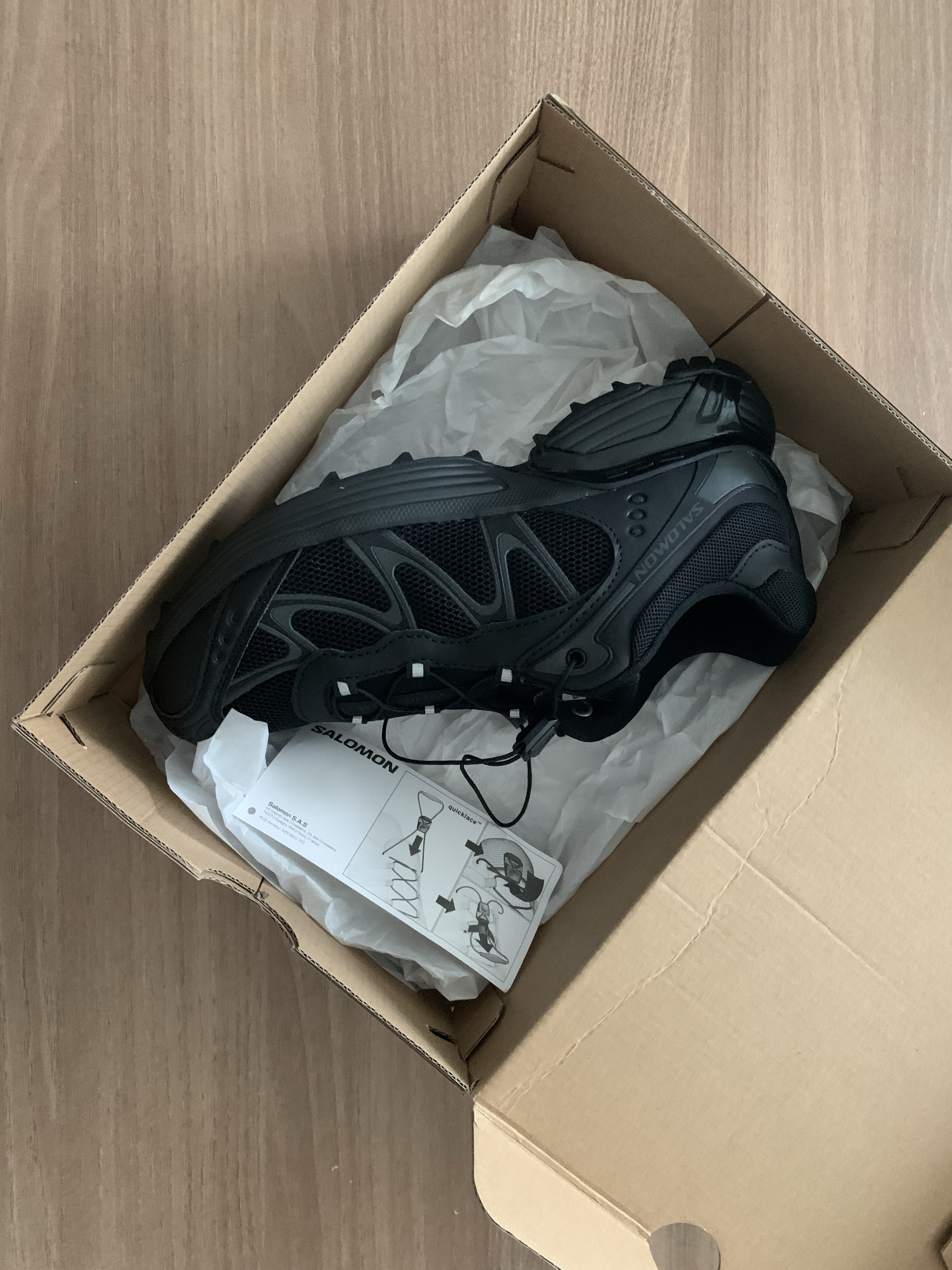Salomon XT-Whisper Black Asphalt 착용 스타일