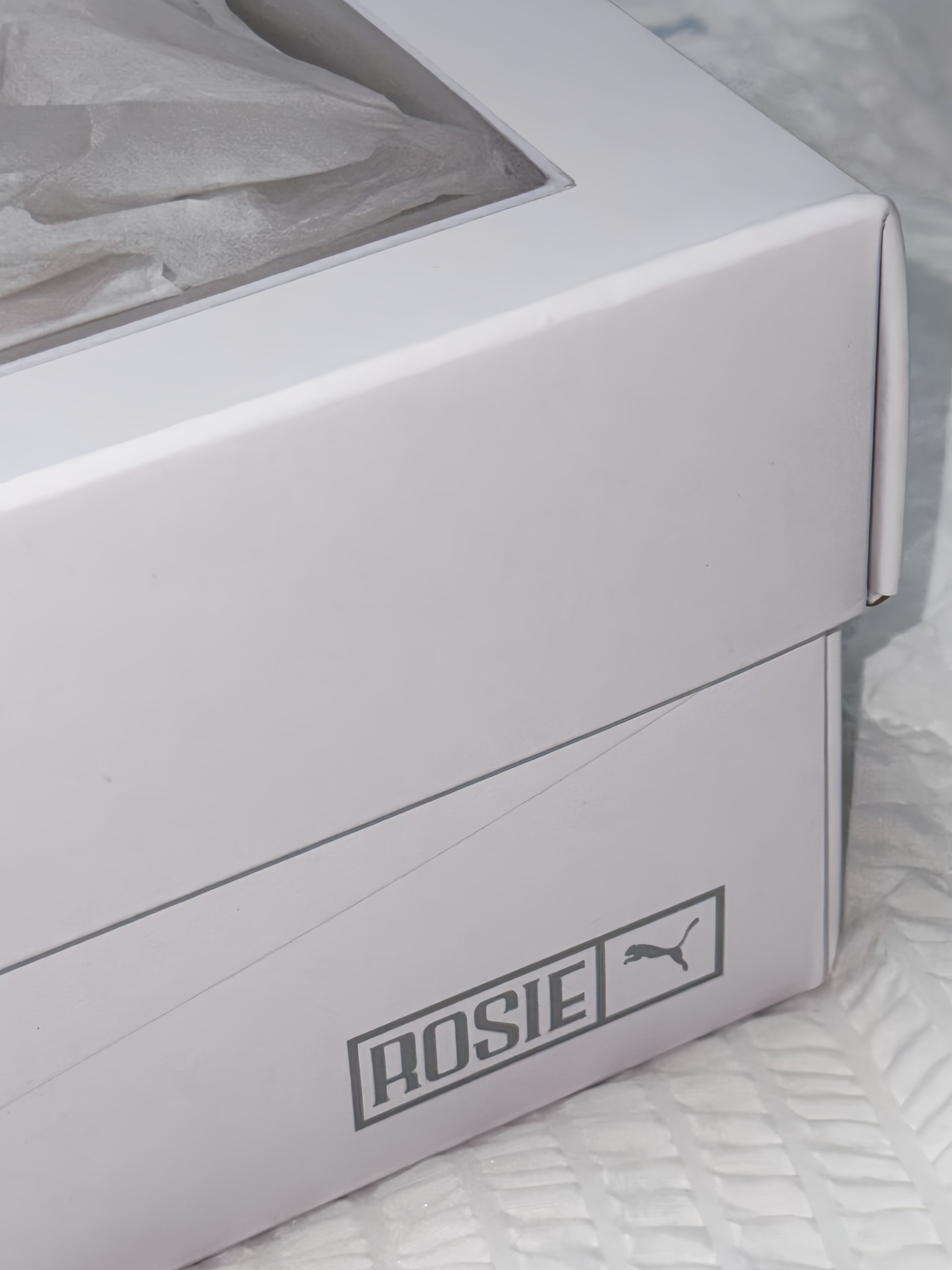 (W) Puma x Rosé Speedcat PRM Black Warm White 착용 스타일 - 3