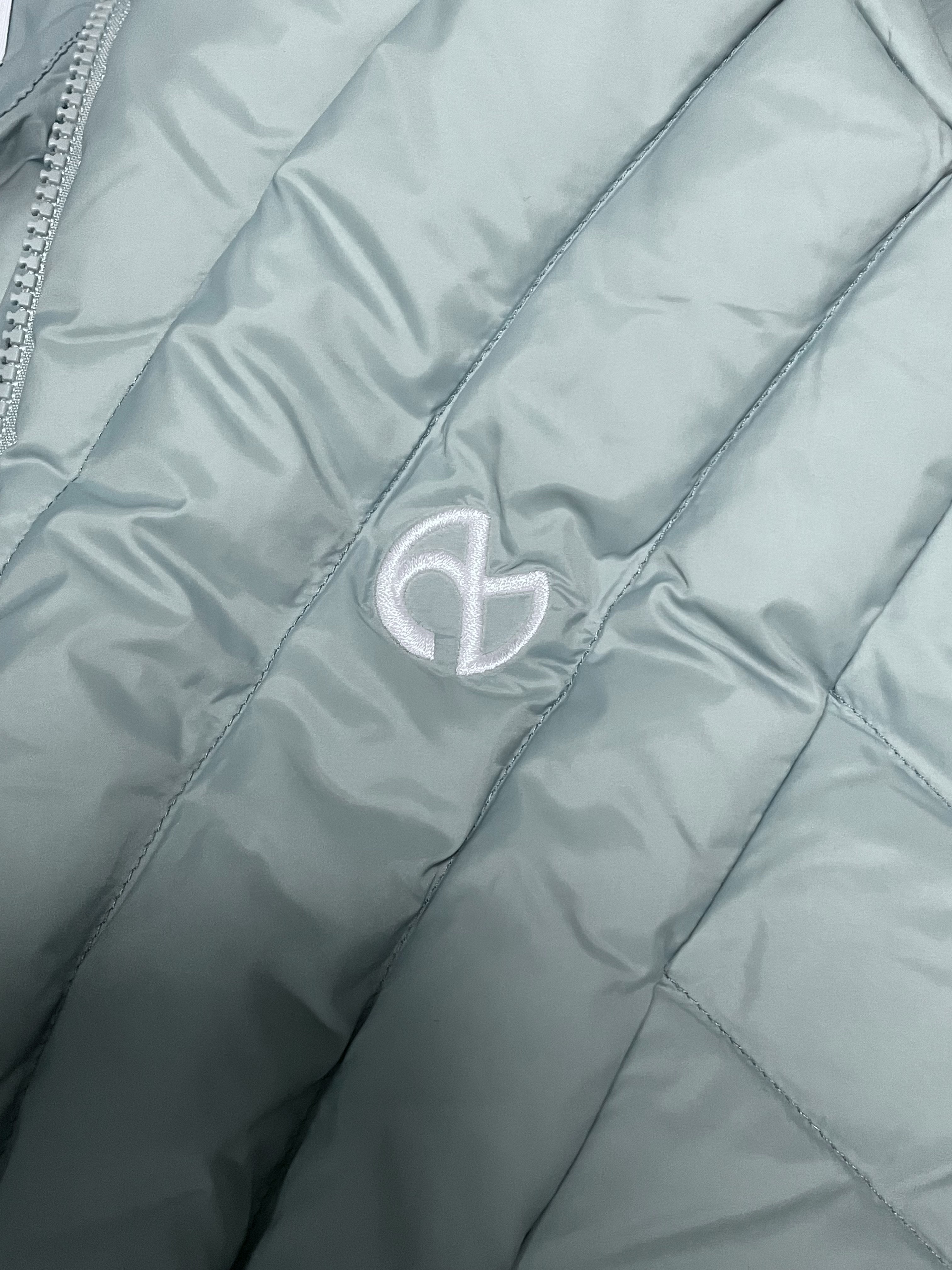 [KREAM 단독] NOMANUAL Nubes Light Duck Down Marina 착용 스타일 - 1