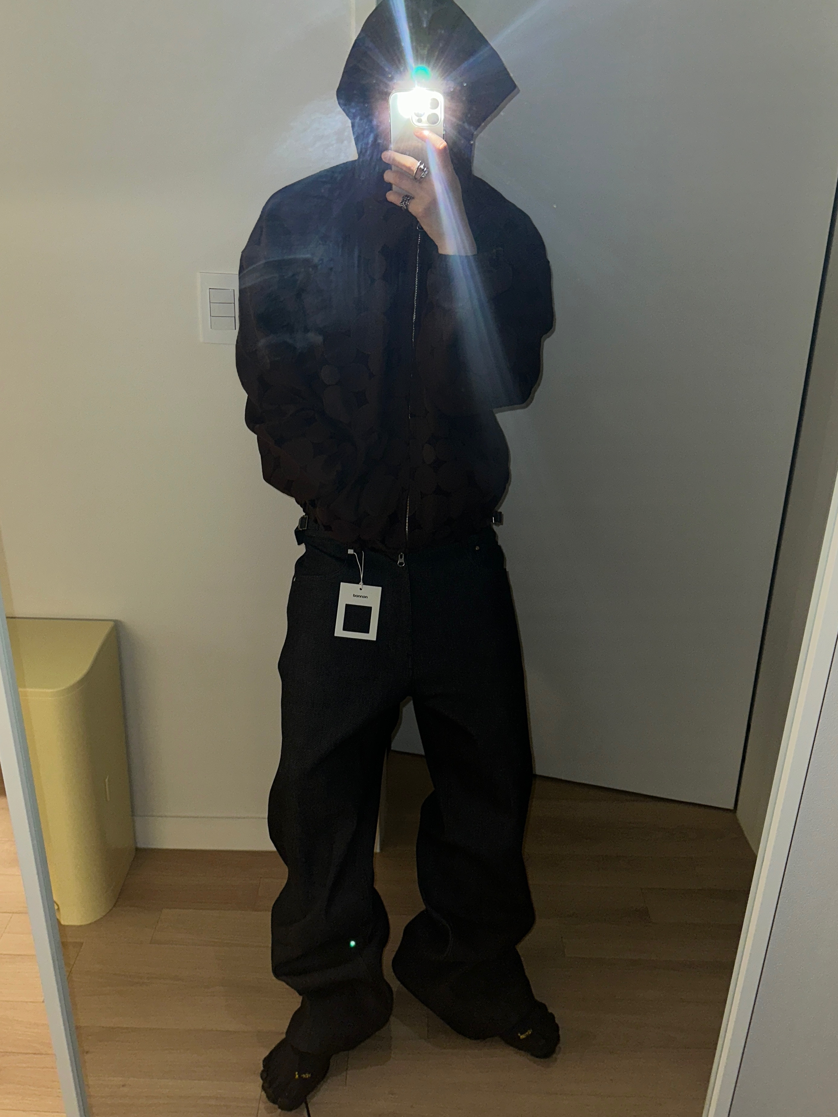 Nonnod Zen Zip Hoodie Brown Jacquard, Nonnod Zen Raw Selvedge Denim Pants Indigo 착용 스타일 - 1