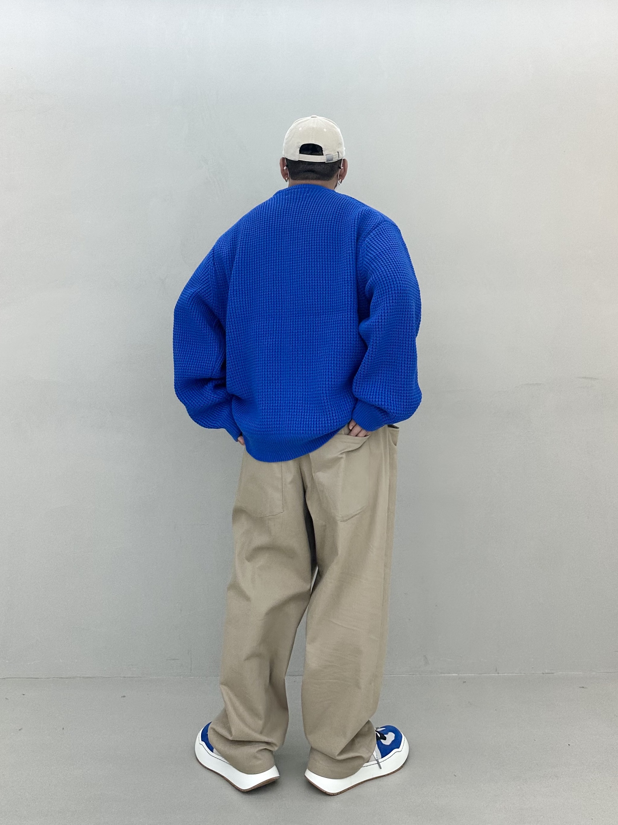 Human Made 6 Panel Corduroy Cap White, Ader Error Log; Baus Blue White 착용 스타일 - 4