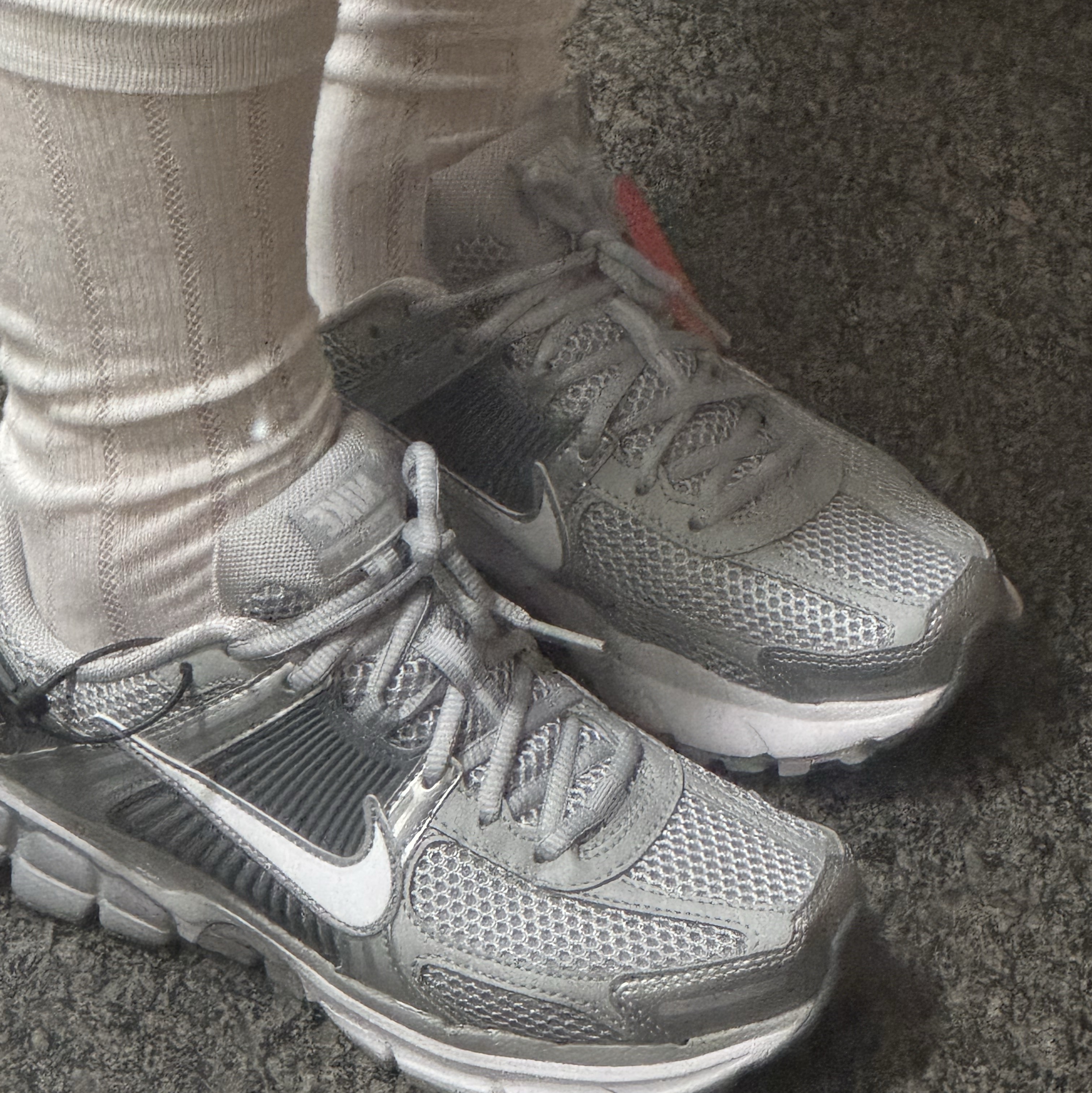 Nike Zoom Vomero 5 Wolf Grey White 착용 스타일