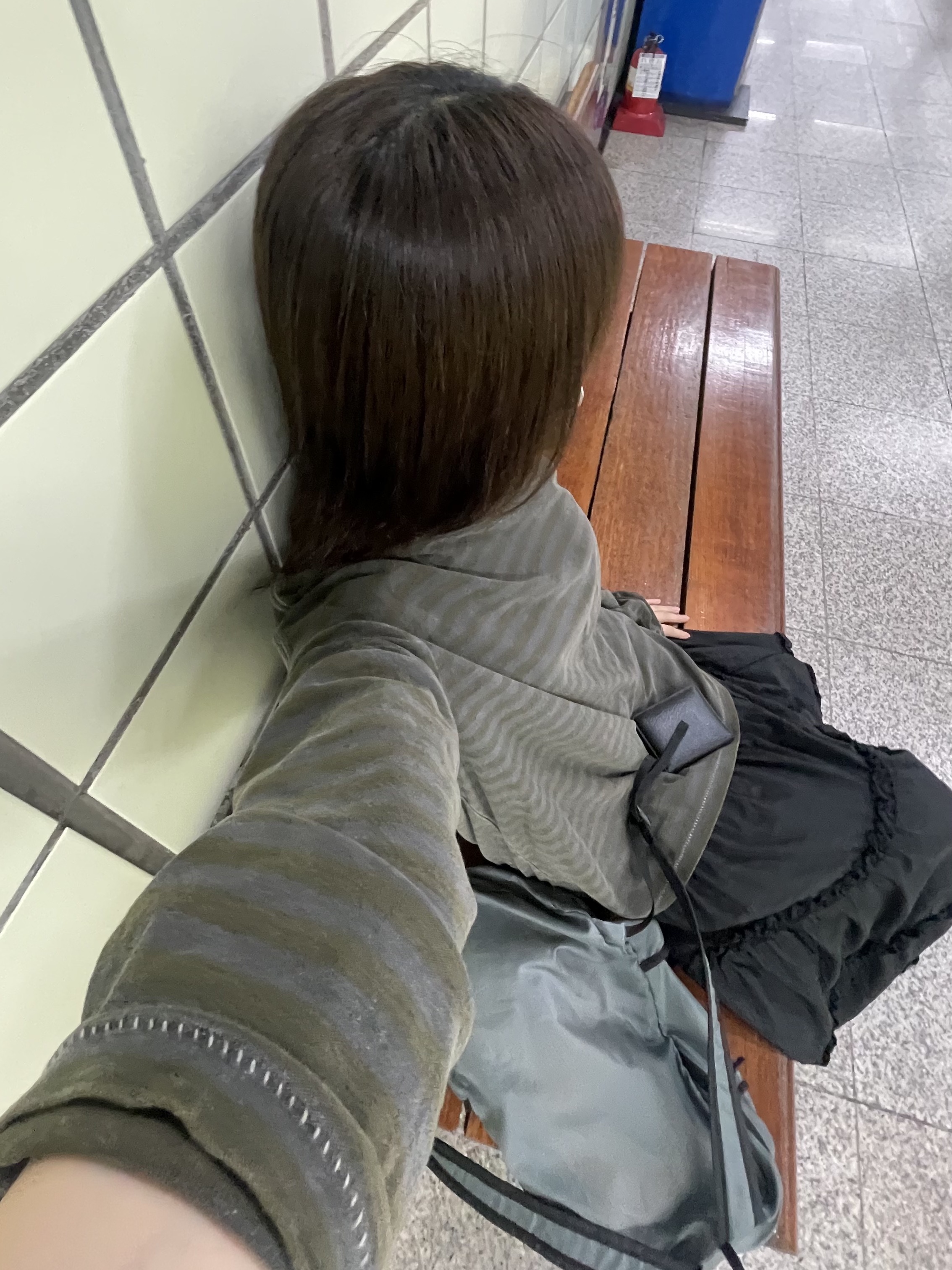 Hatchingroom VTG Stripe T-Shirt Dyed Grey, Heisan Ultra-light Compact Pocketbag V2 - Grey (M) 착용 스타일