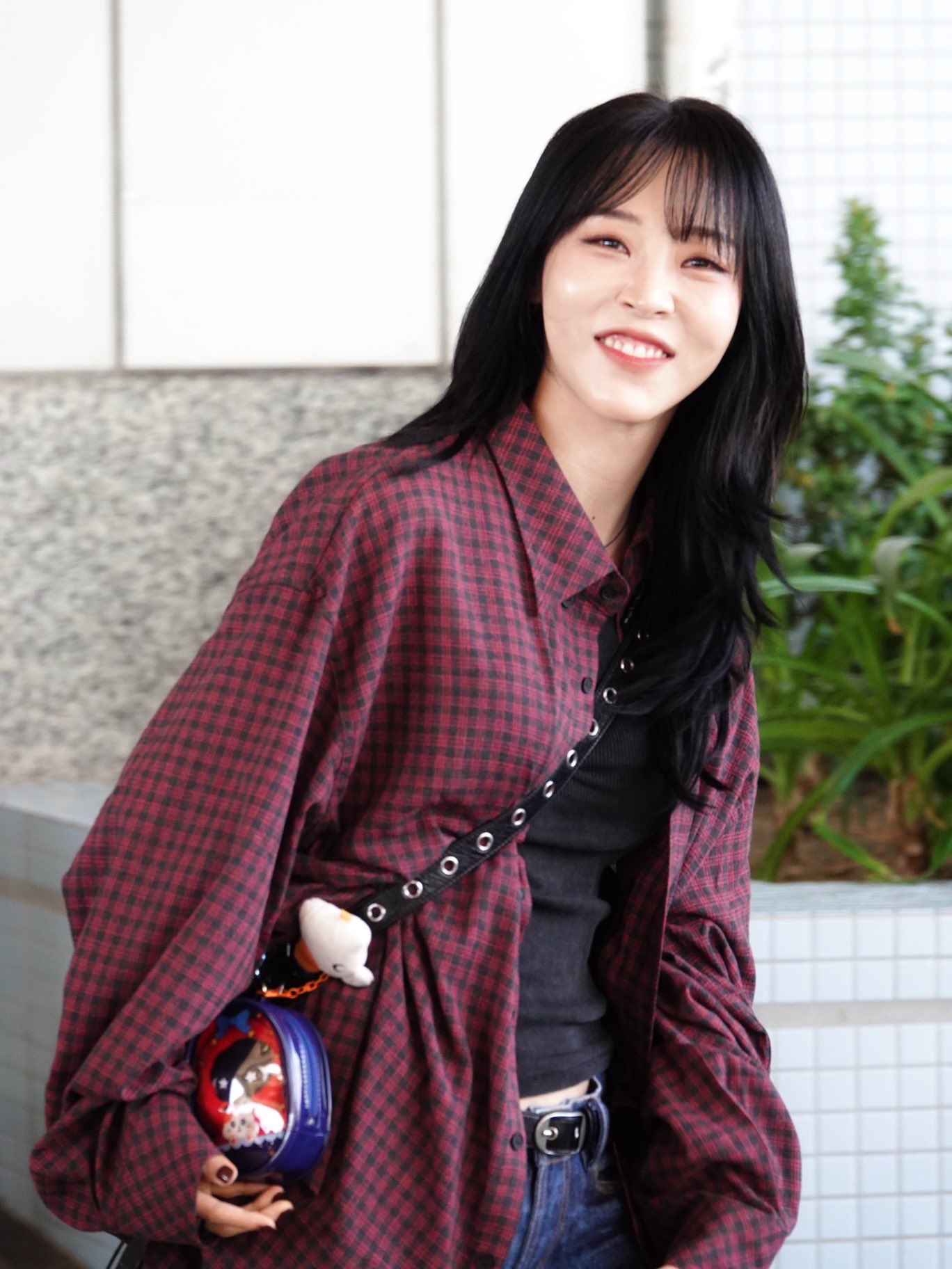Undermycar MU.135 Circle Logo Basic Long Sleeve Check Shirts Pink Gray 착용 스타일
