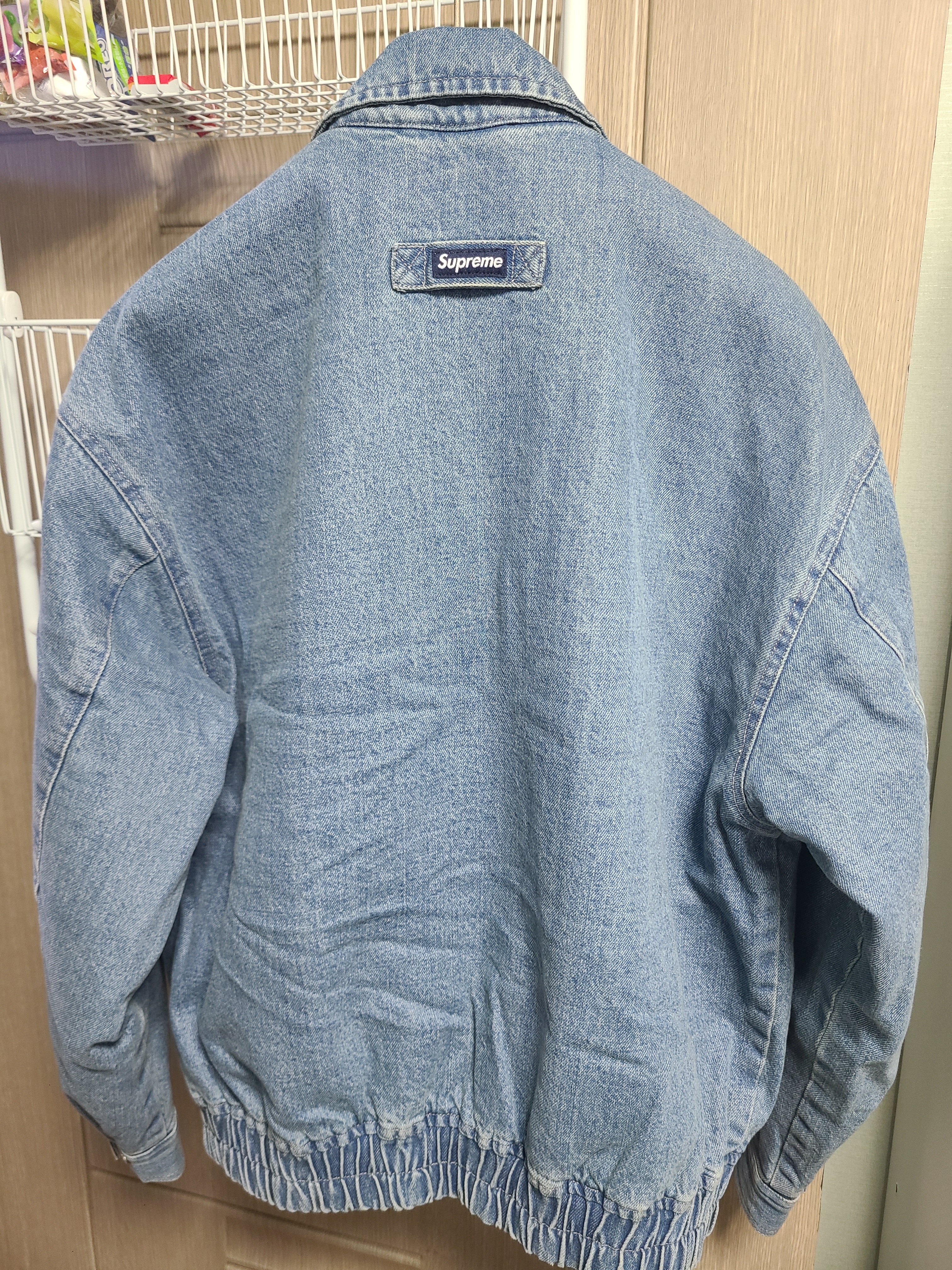 Supreme Hooded Utility Jacket Denim - 25FW 착용 스타일 - 4