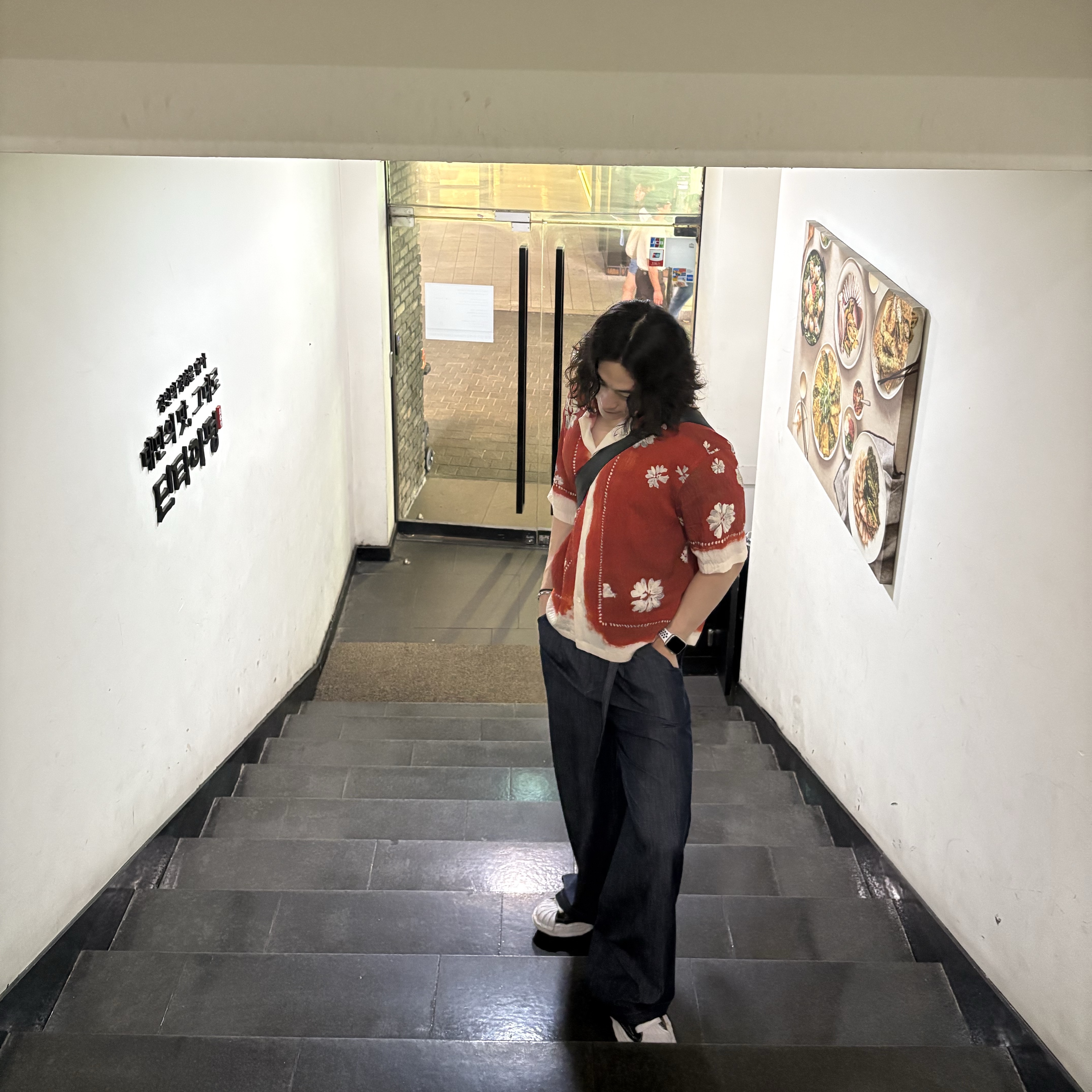 Maison Mihara Yasuhiro Blakey OG Sole Leather Low-top Sneakers Black, Oakley Remix Dad Hat Abyss White 착용 스타일 - 3
