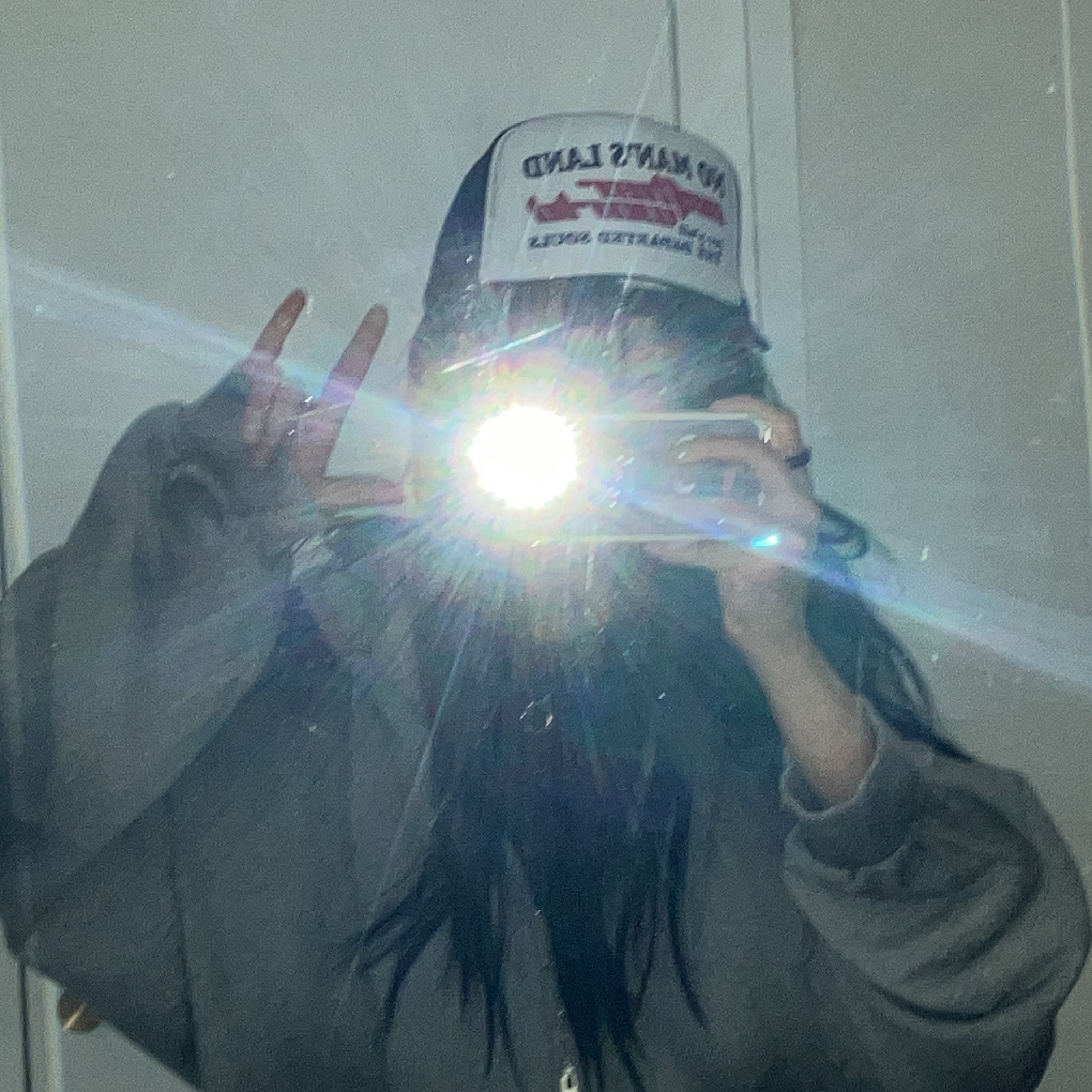 Netherworld Nobody's Trucker Hat Black, Netherworld Graffiti Zip Up Hoodie Grey Marl 착용 스타일 - 3