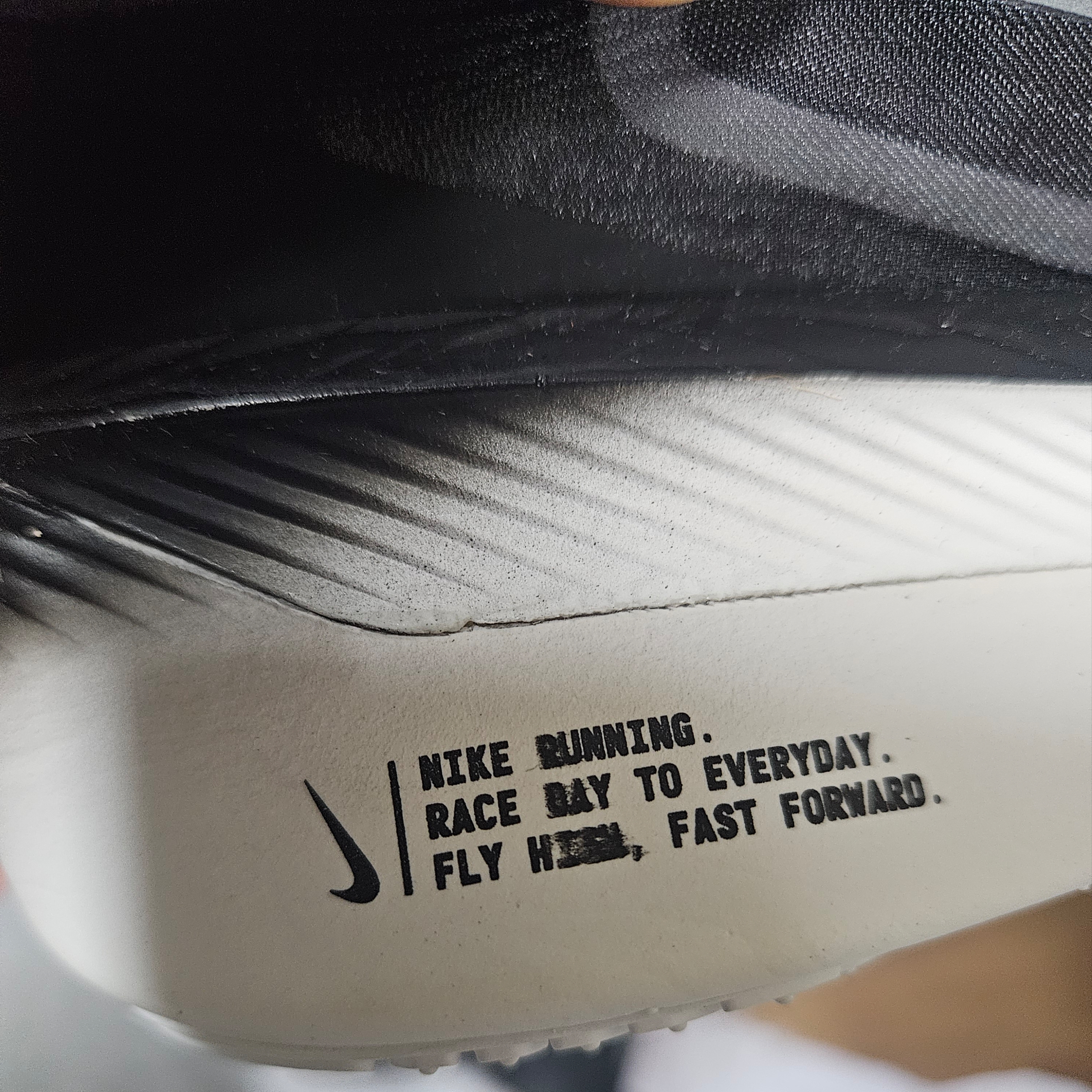 Nike Zoom Fly 6 Black Light Smoke Grey 착용 스타일