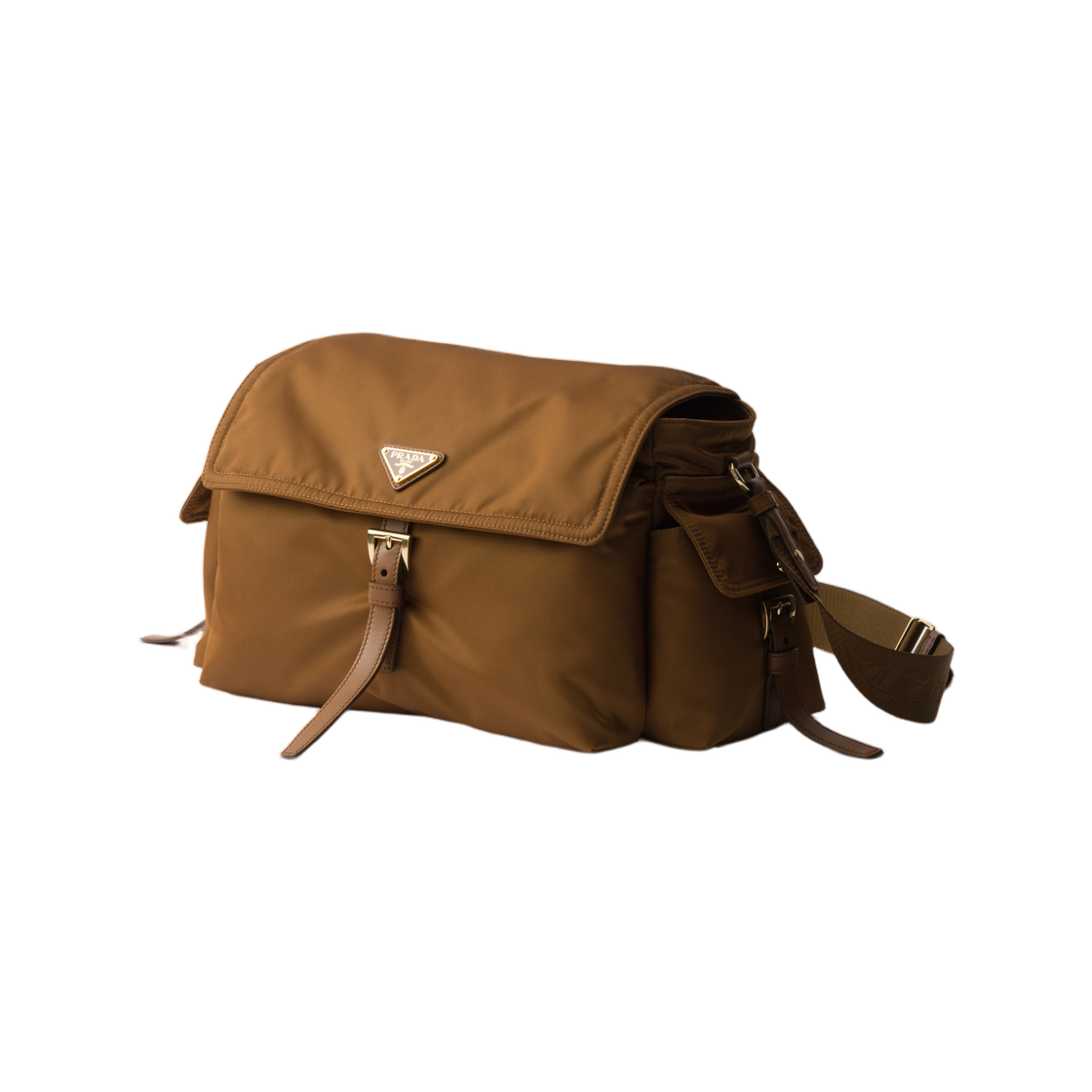 프라다 익스플로어 라지 리나일론 숄더백 플랩 브랜디(Prada Explore Large Re-Nylon Shoulder Bag With Flap Brandy) - 2