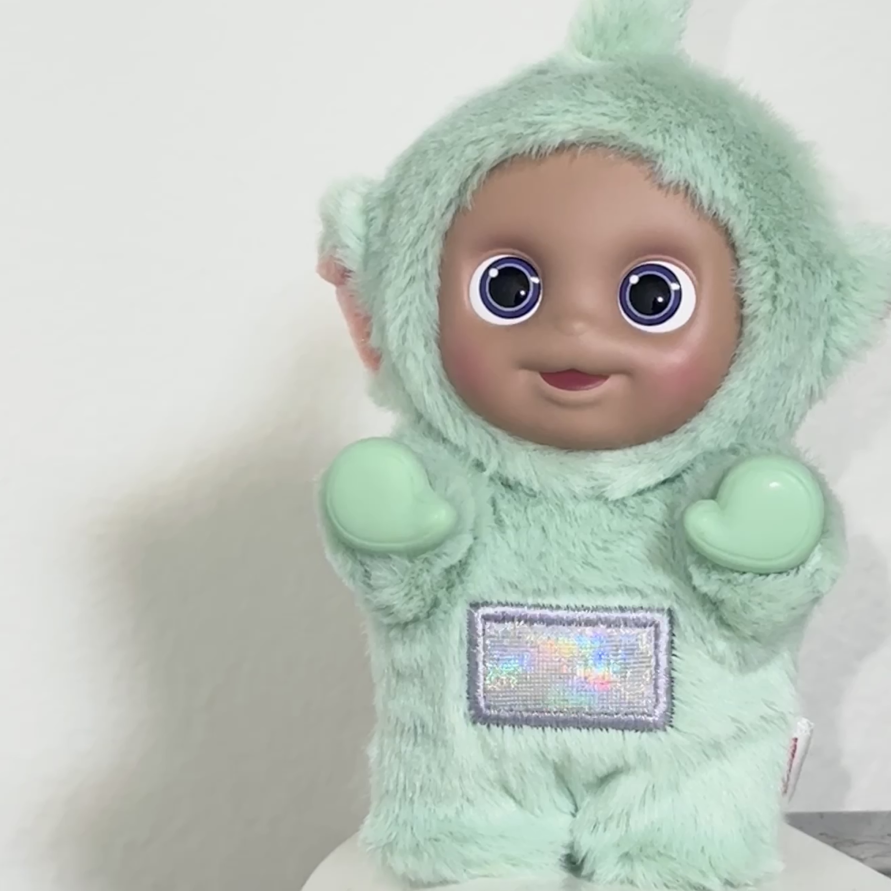 Pop Mart Teletubbies Energetic Series Mint Dipsy (Opened Case) 착용 스타일 - 2