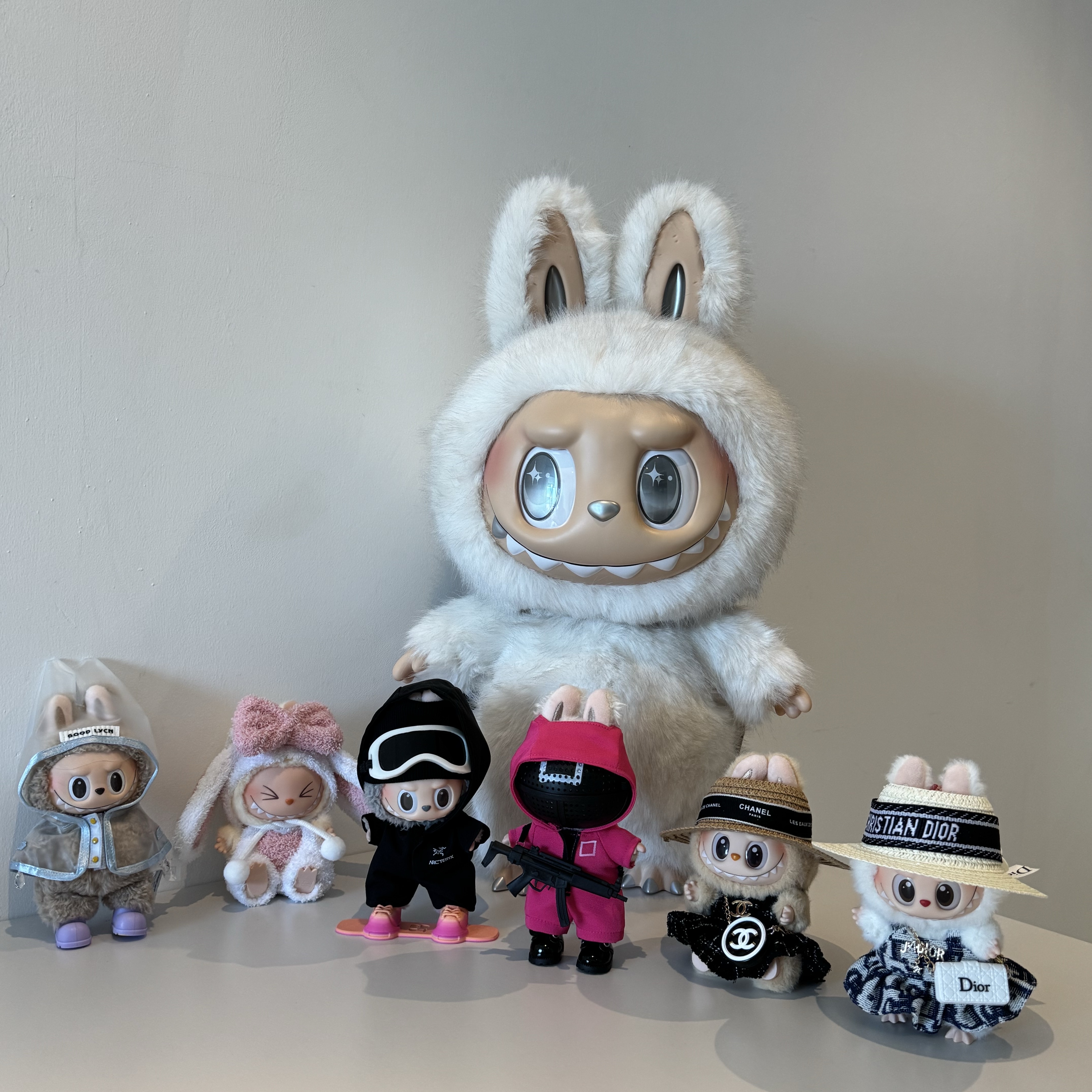 Pop Mart The Monsters Zimomo Angel In Clouds Vinyl Face Doll, Pop Mart Labubu The Monsters Let's Have Fun Together Series Night Light (6 Blind Box) 착용 스타일 - 2