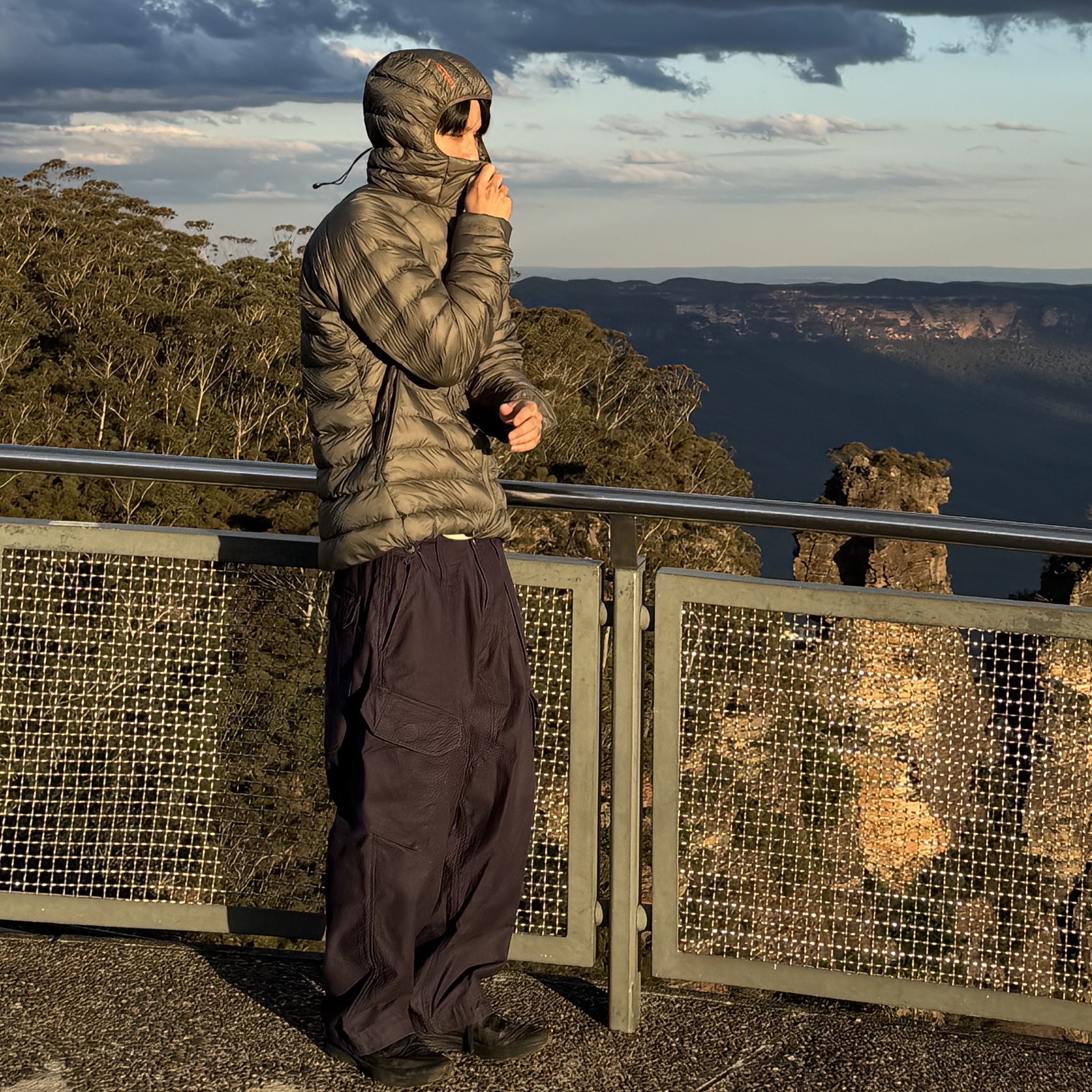 Arc'teryx Cerium Hoody Forage Verve, Arc'teryx Norvan SL 3 Shoe Black Light Fallow 착용 스타일 - 1