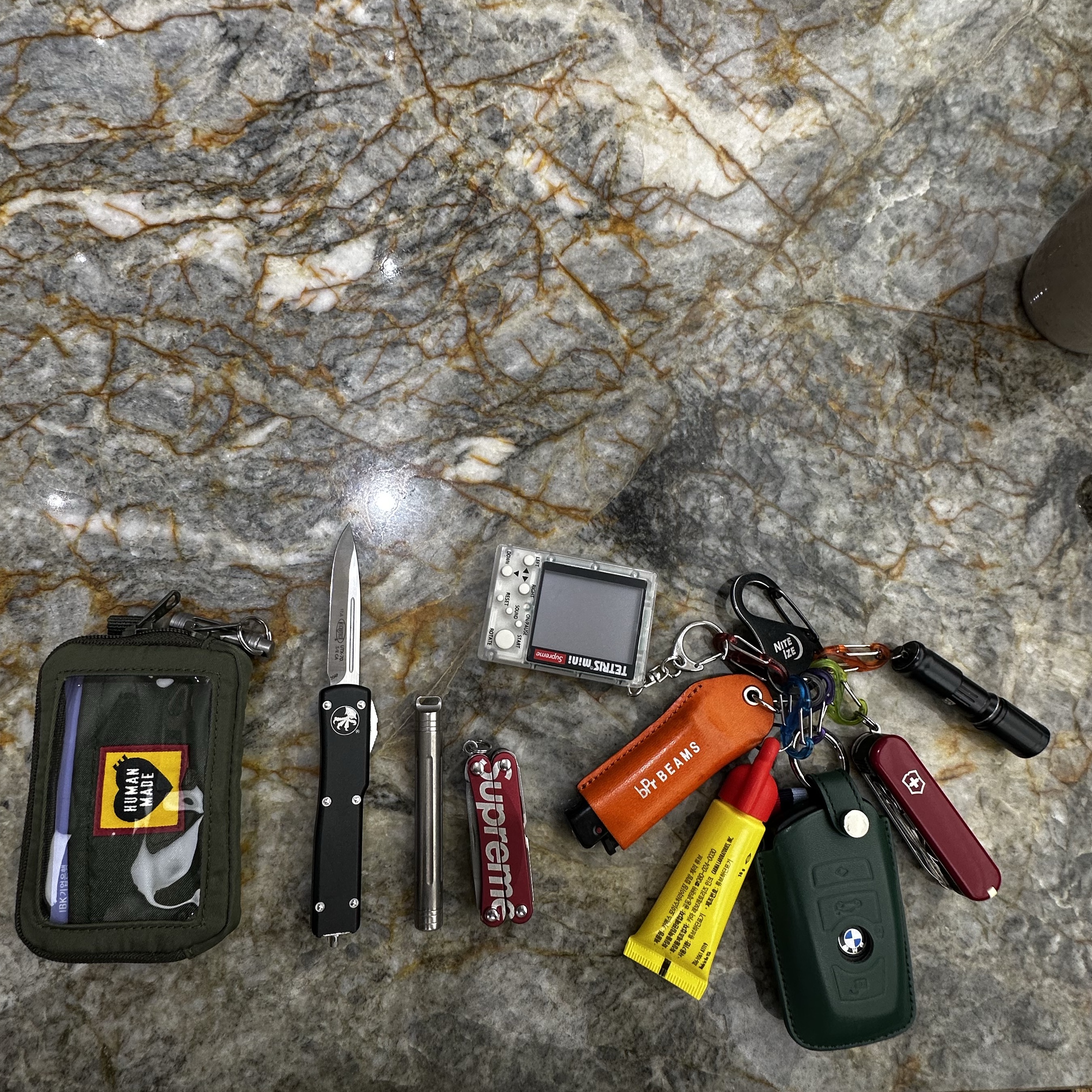 Human Made Military Card Case Olive Drab, Supreme x Tetris Mini Clear - 24SS (Korean Ver.) 착용 스타일 - 2