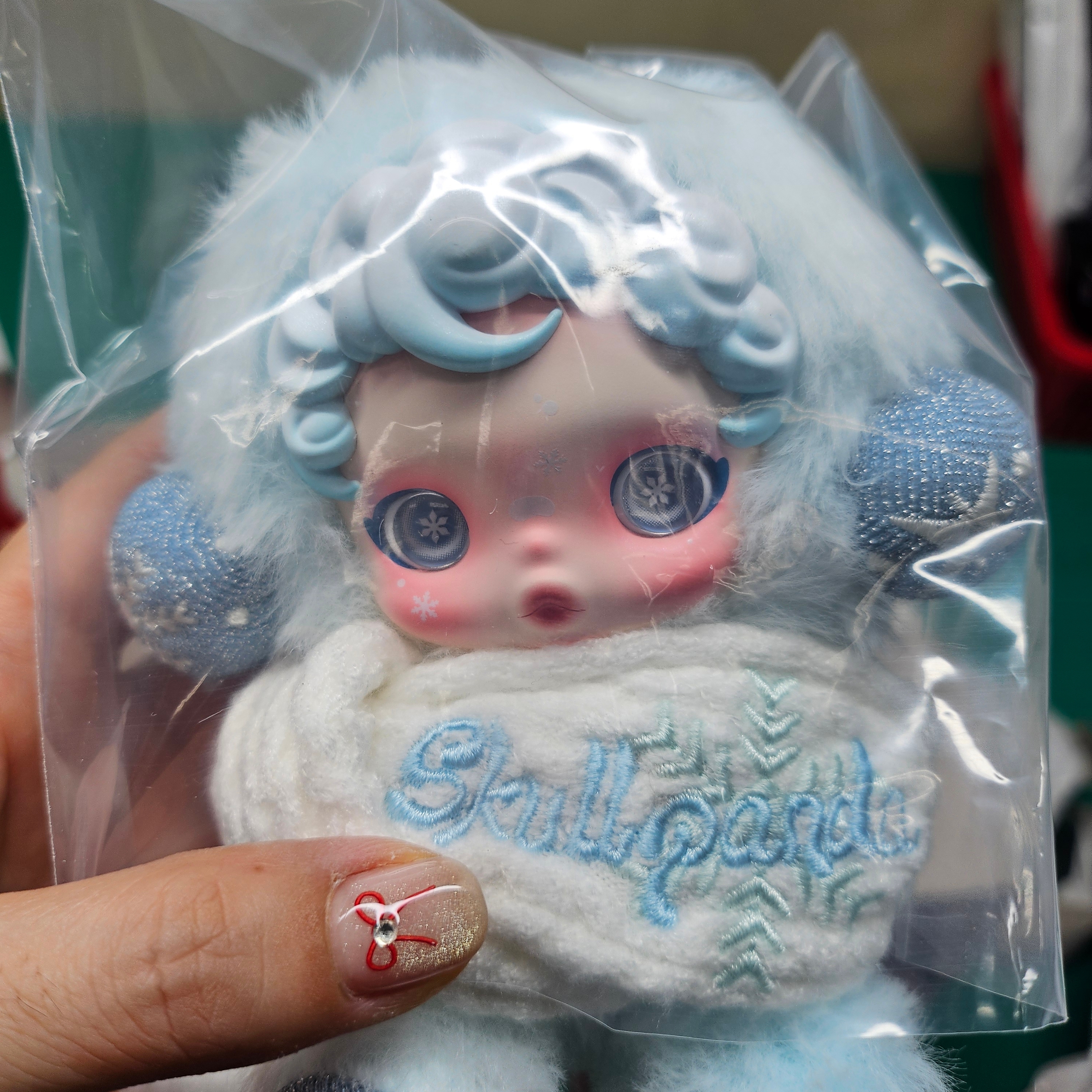 Pop Mart Skullpanda Winter Symphony Series Keyring Sealed Case (1 Blind Box) 착용 스타일 - 1