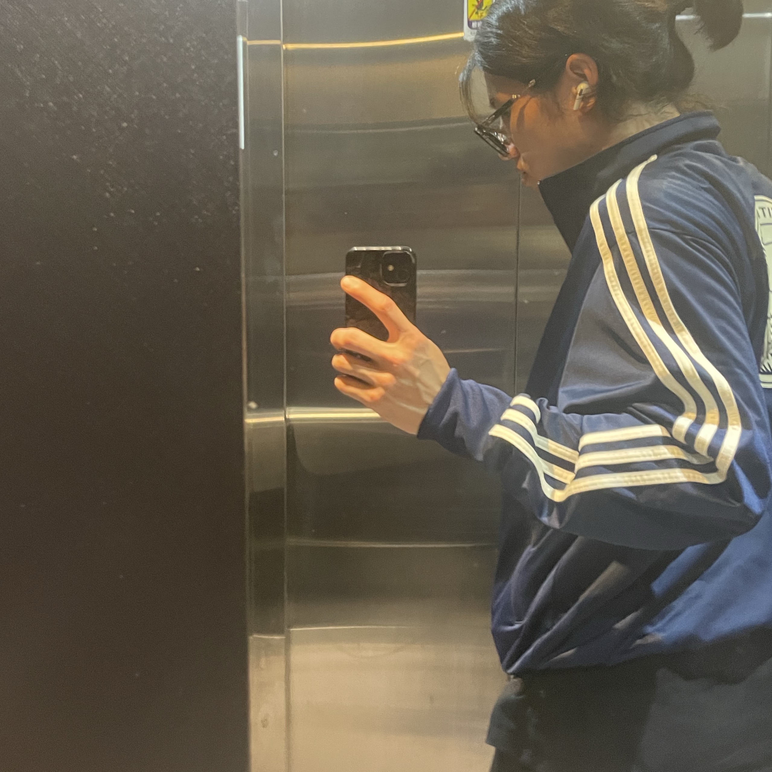 Adidas x Oasis Tour Firebird Track Top Night Indigo - US Sizing, Chrome Hearts Duck Butter Black Shiny Silver 착용 스타일 - 1