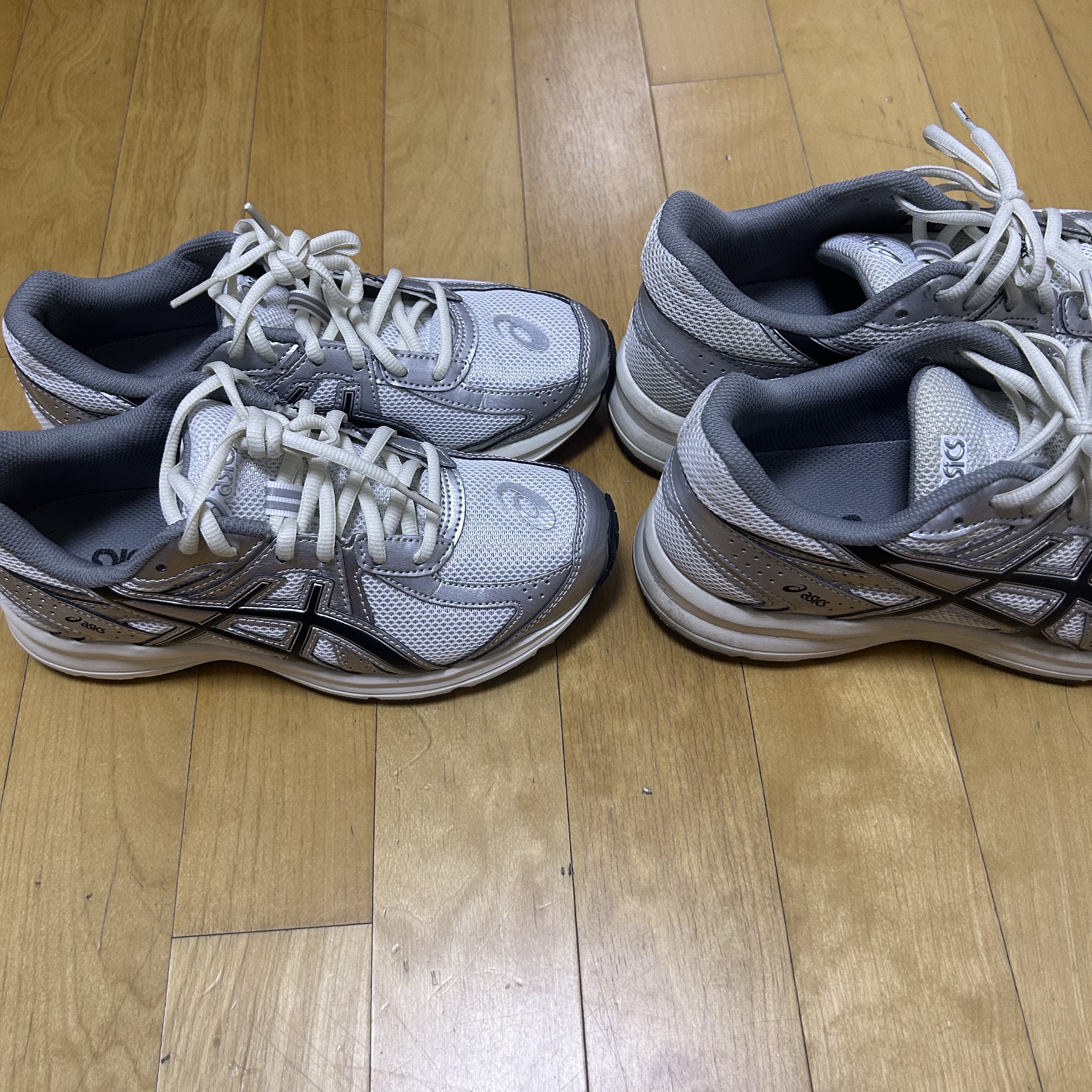 Asics Jog 100 S White Black - 2E Wide 착용 스타일