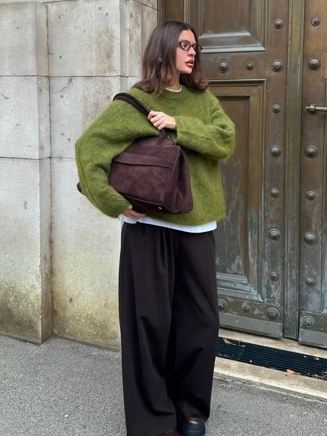 [10% 적립] [KREAM Limited Edition The Trophy Fishing Club] Polo Ralph Lauren Big Cargo Olive - 25FW, Adidas Samba OG Focus Olive Wonder White 착용 스타일 - 2