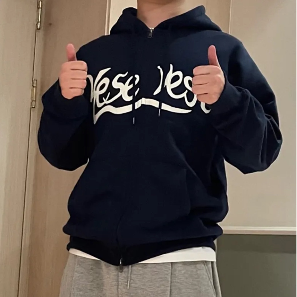 YESEYESEE Y.E.S Snail Logo Zip-up Hoodie Navy 착용 스타일
