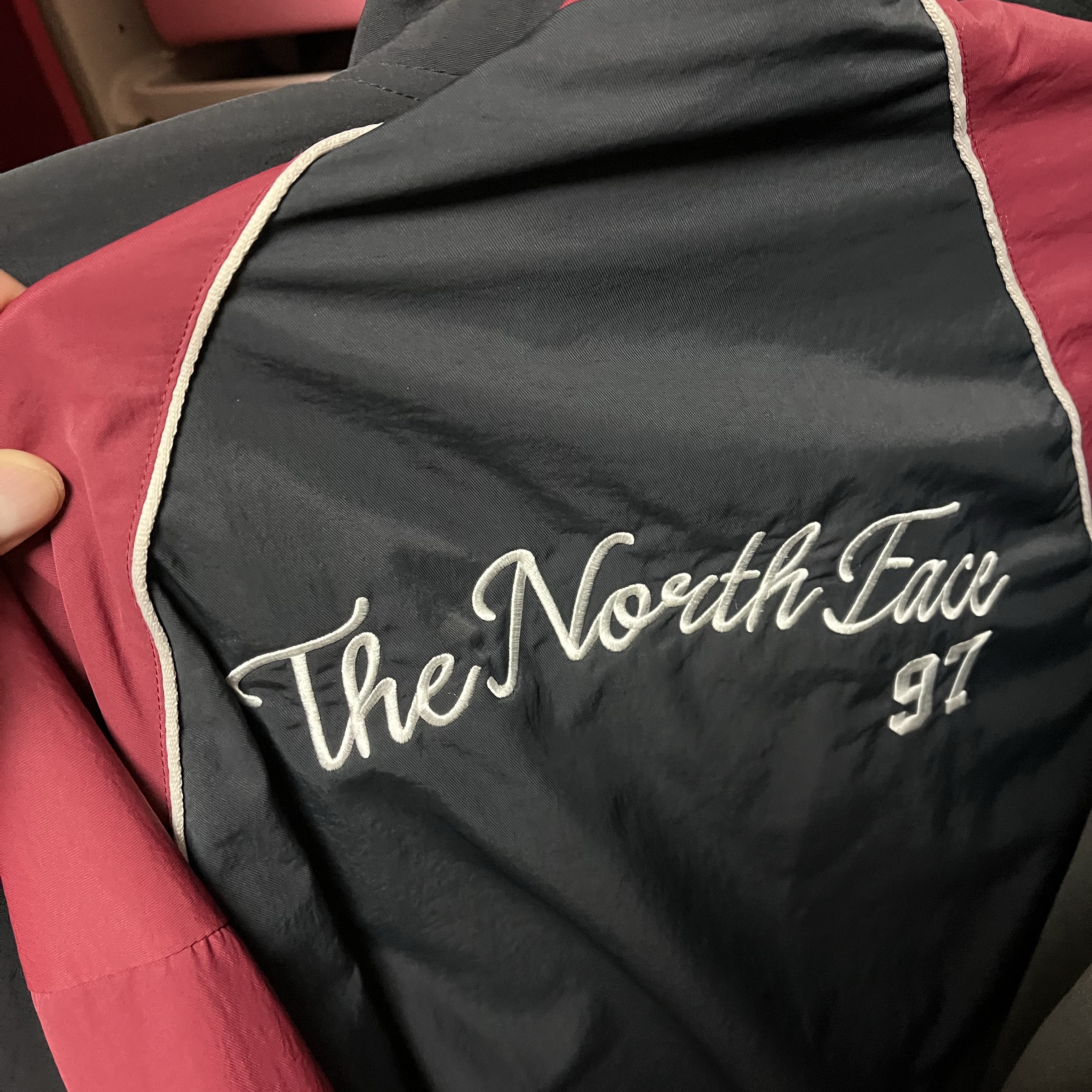 The North Face TNF Crew Jacket Black - 25SS 착용 스타일