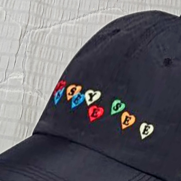 YESEYESEE Lover Cap Black 착용 스타일