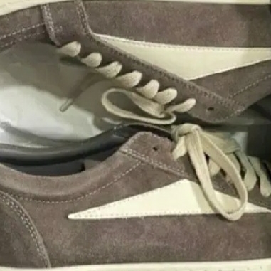 Rick Owens Luxor Vintage Sneakers Dust Milk 착용 스타일