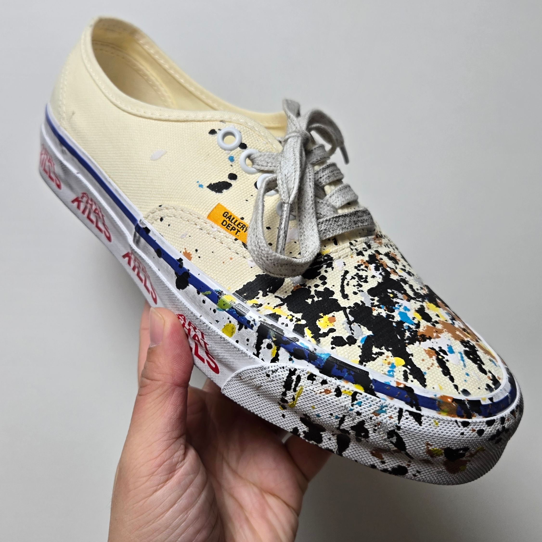 Vans x Gallery Dept. Authentic Reissue 44 Art That Kills 착용 스타일