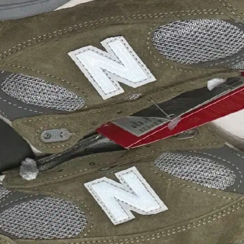 New Balance 993 Made in USA Covert Green Medium Grey - D Standard 착용 스타일