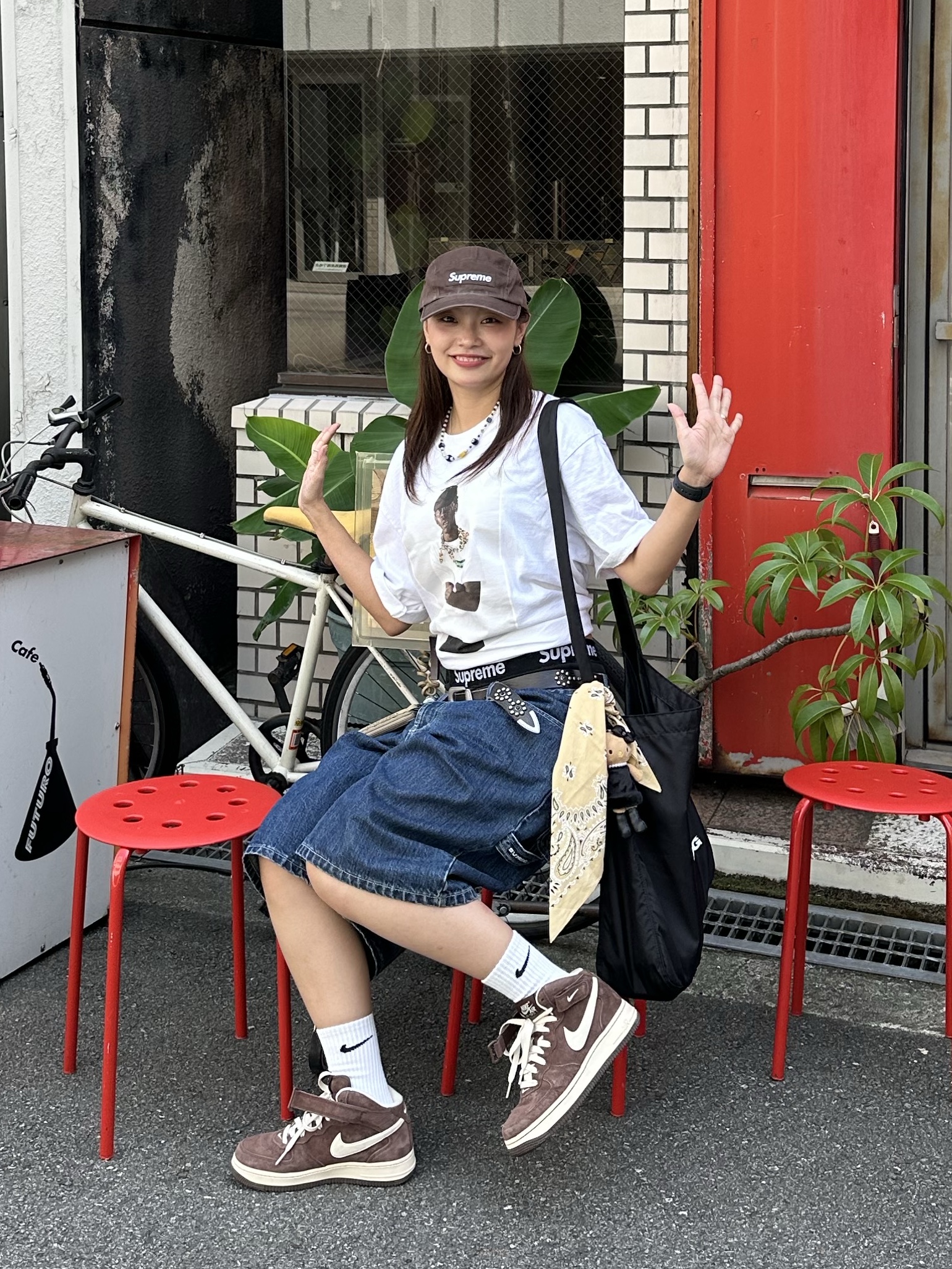 Supreme x Nike Denim Short Indigo - 24SS, Supreme Tyler The Creator T-Shirt White - 24FW 착용 스타일 - 1