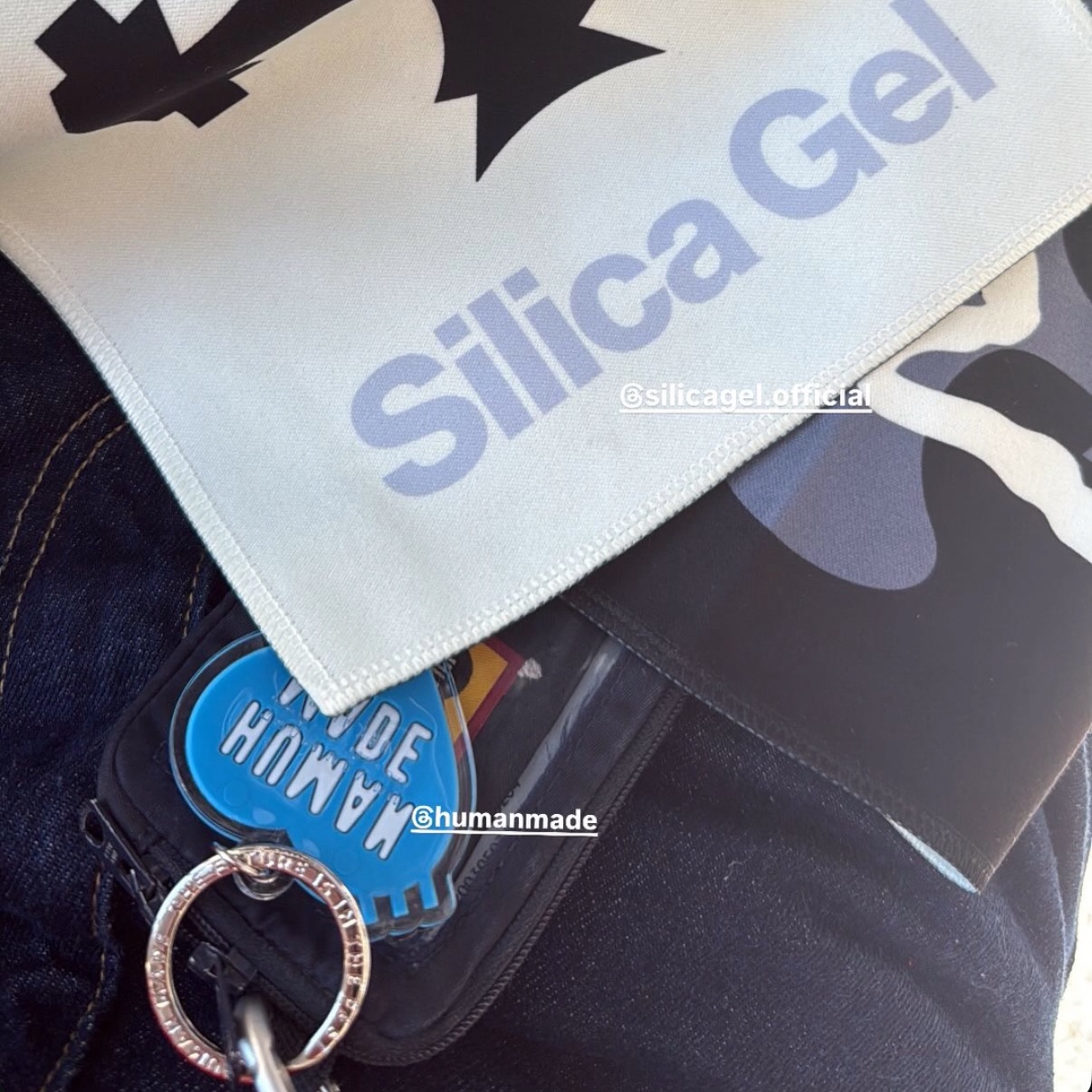Human Made Acrylic Heart Keyring Blue, Human Made Military Card Case Navy 착용 스타일