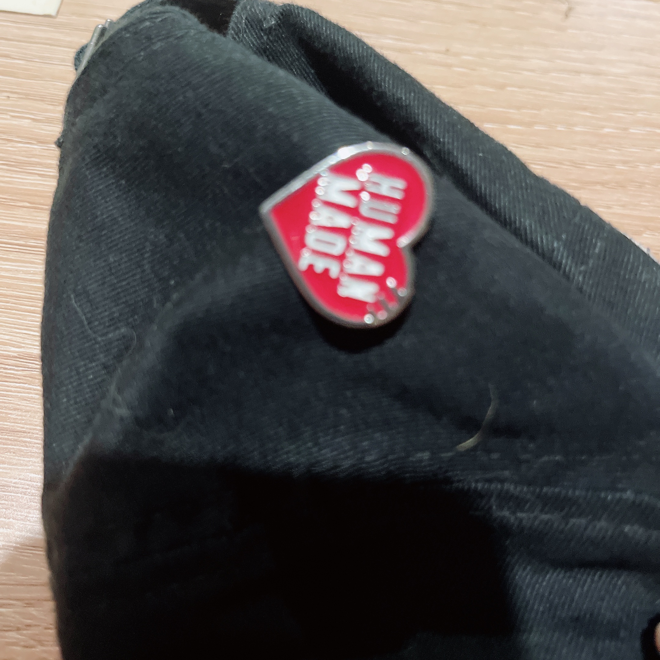 Human Made Heart Pin Red 착용 스타일