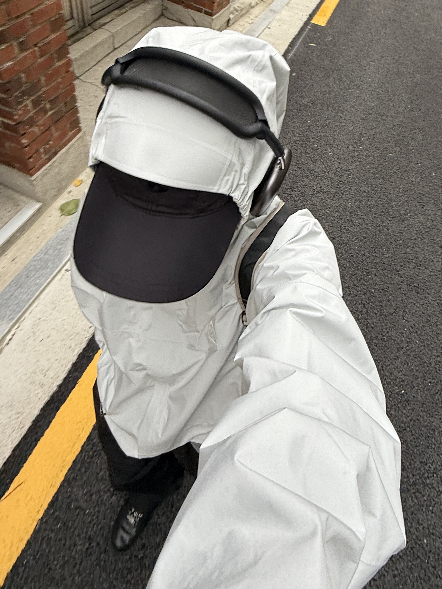 Nike x Supreme Air Force 1 Low Black, Nike ACG Storm-Fit ADV Cascade Rains Full Zip Jacket Photon Dust - Asia 착용 스타일 - 3