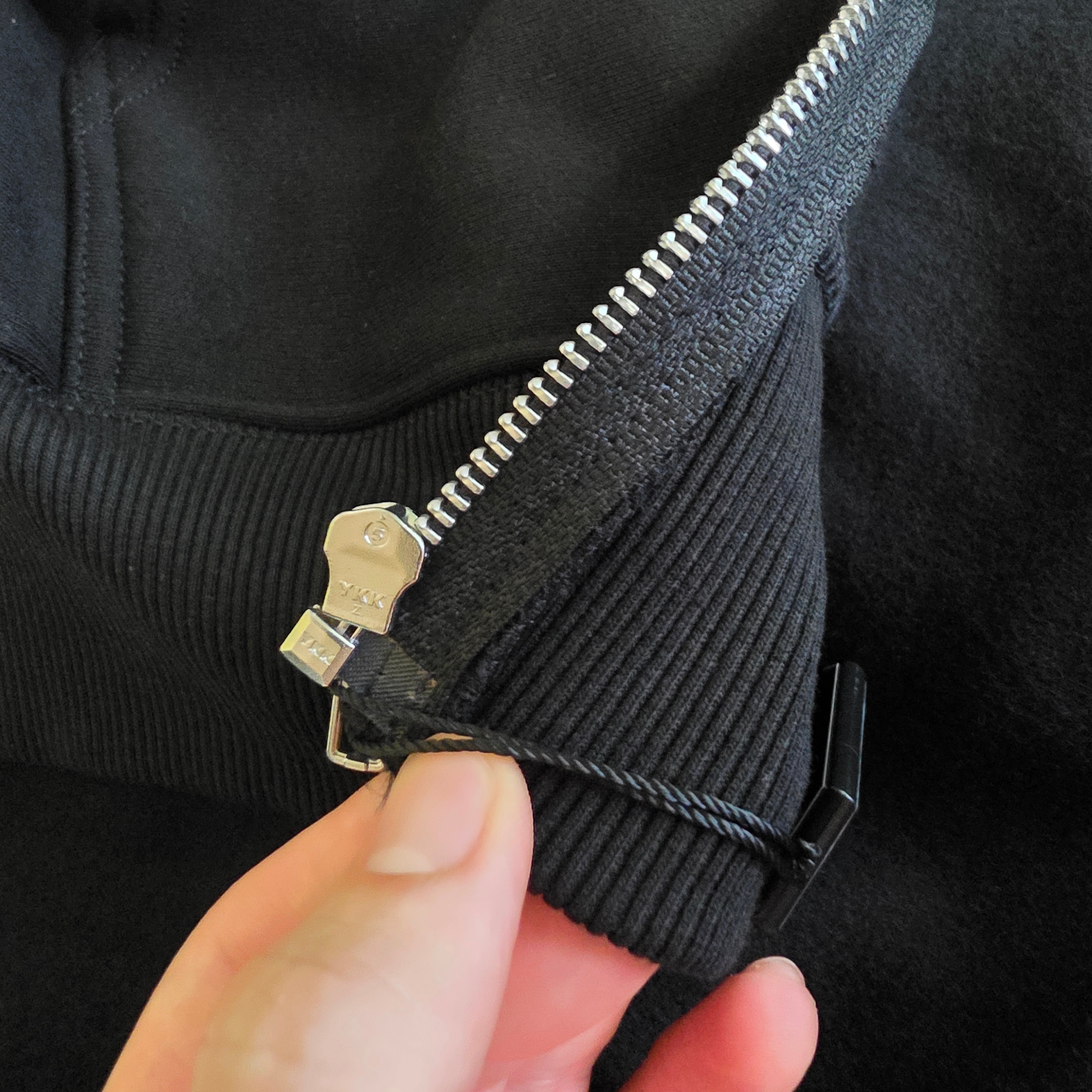 Stussy Stock Seoul Zip Hood Black 착용 스타일 - 9