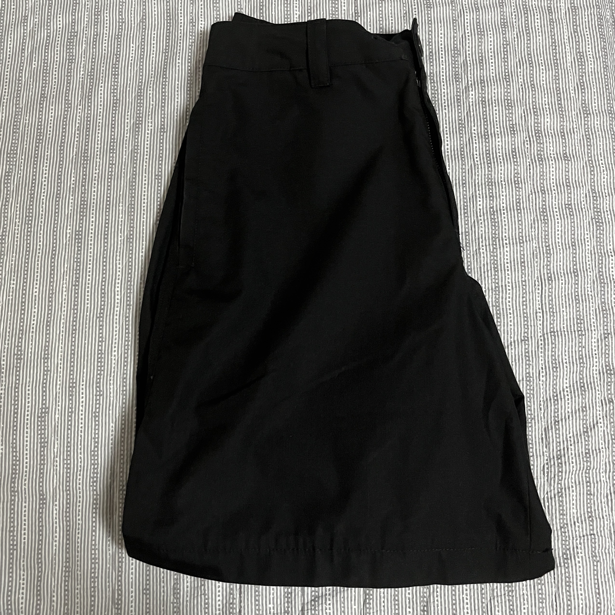 YESEYESEE SN-Wide Shorts Black 착용 스타일