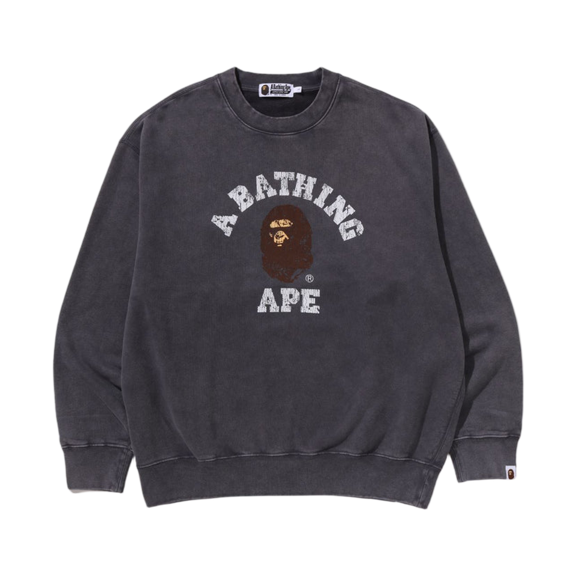 베이프 가먼트 다이 컬리지 릴렉스드 핏 크루넥 스웨트셔츠 차콜