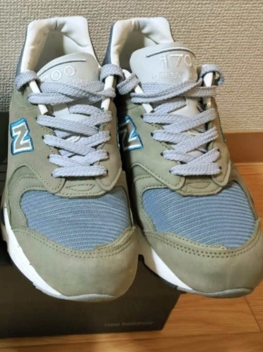 New Balance 1700 Made in USA Brown Steel Blue 착용 스타일