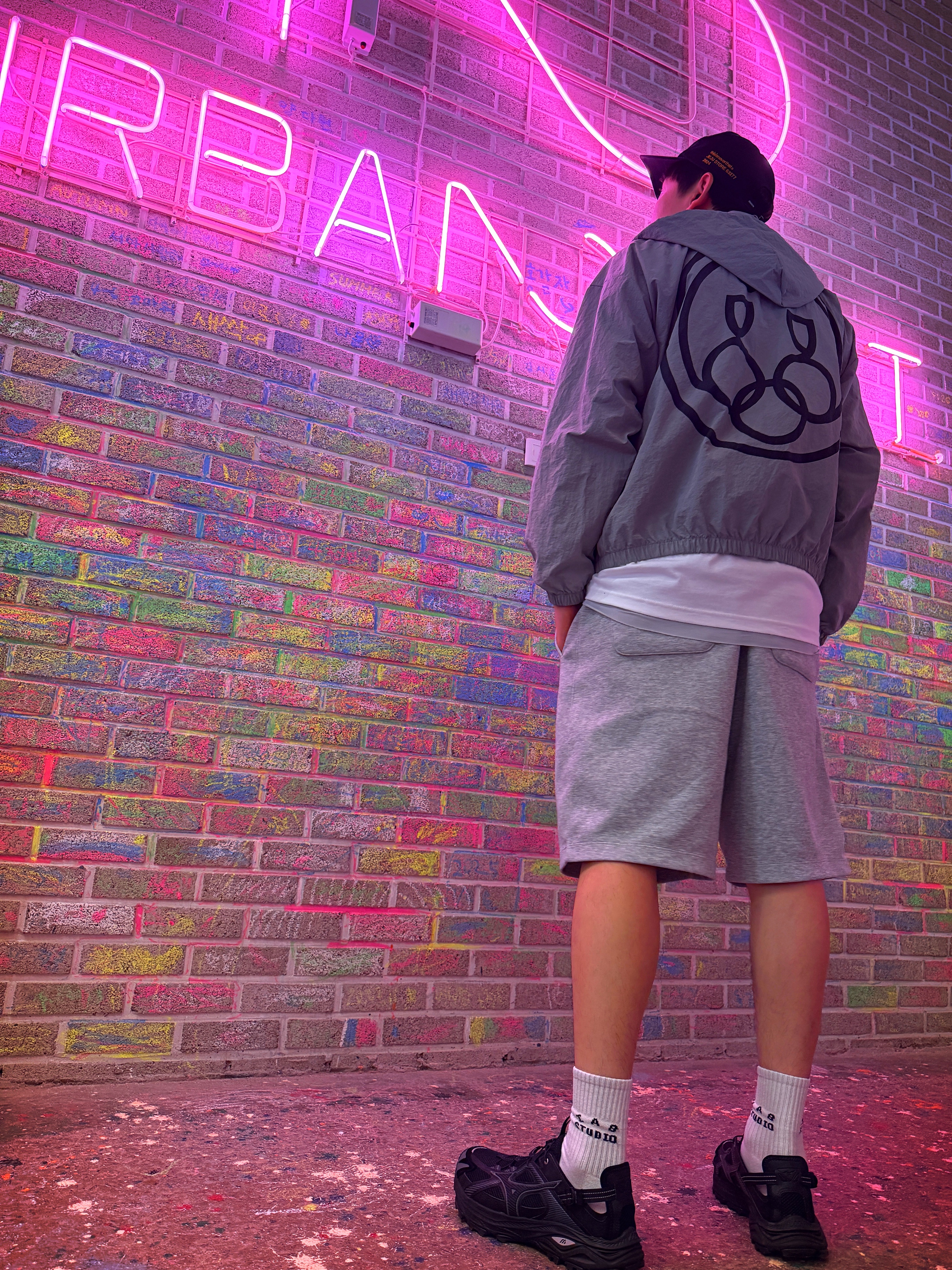 Yeezy x Gosha Rubchinskiy Vulture WB-01 Jacket Mocha, IAB Studio Socks White (5 Pack) 착용 스타일