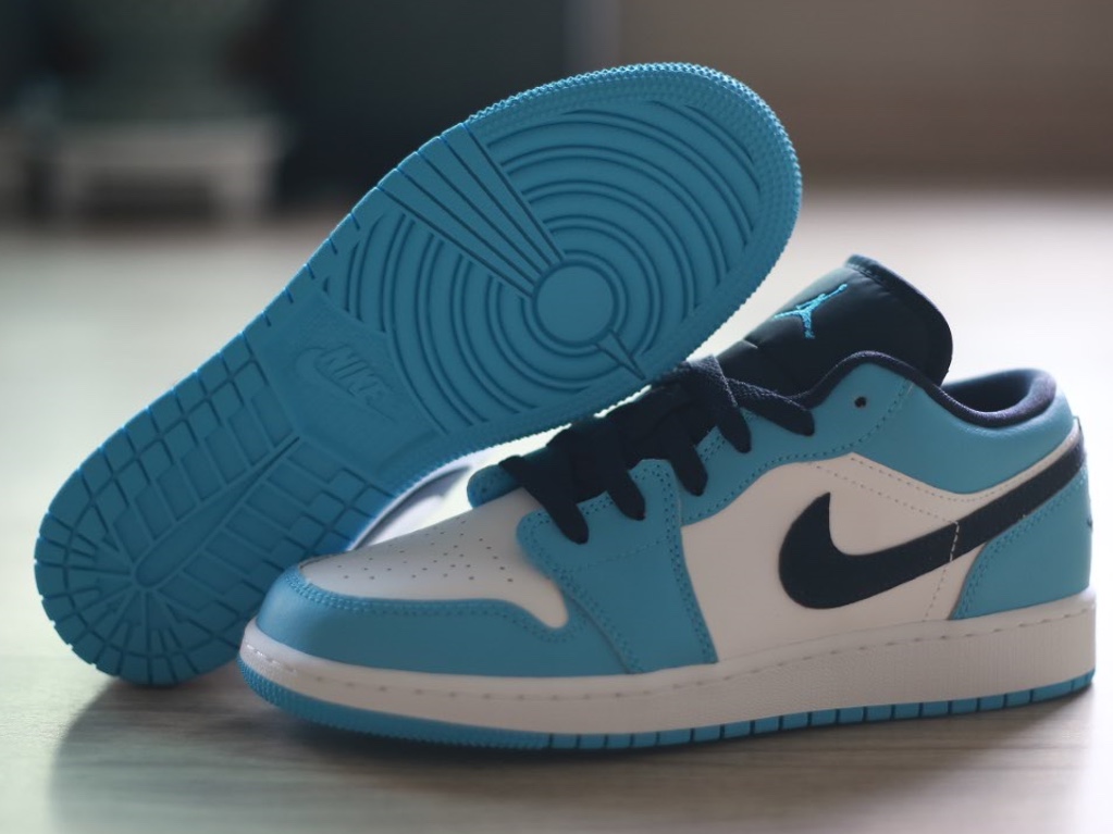 Jordan 1 Low Dark Powder Blue 착용 스타일