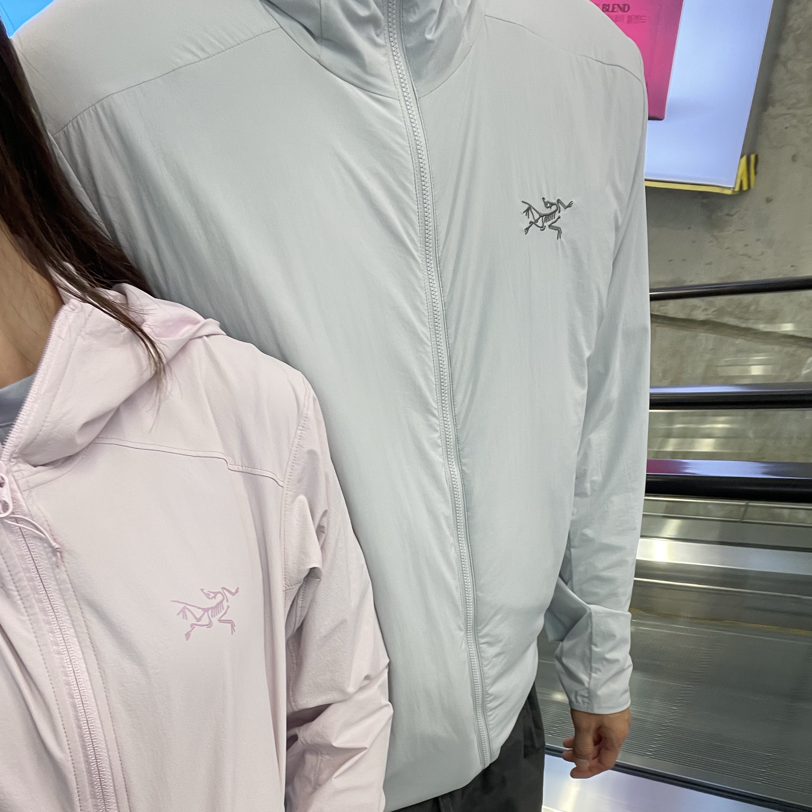 Arc'teryx Atom SL Hoody Solitude 착용 스타일