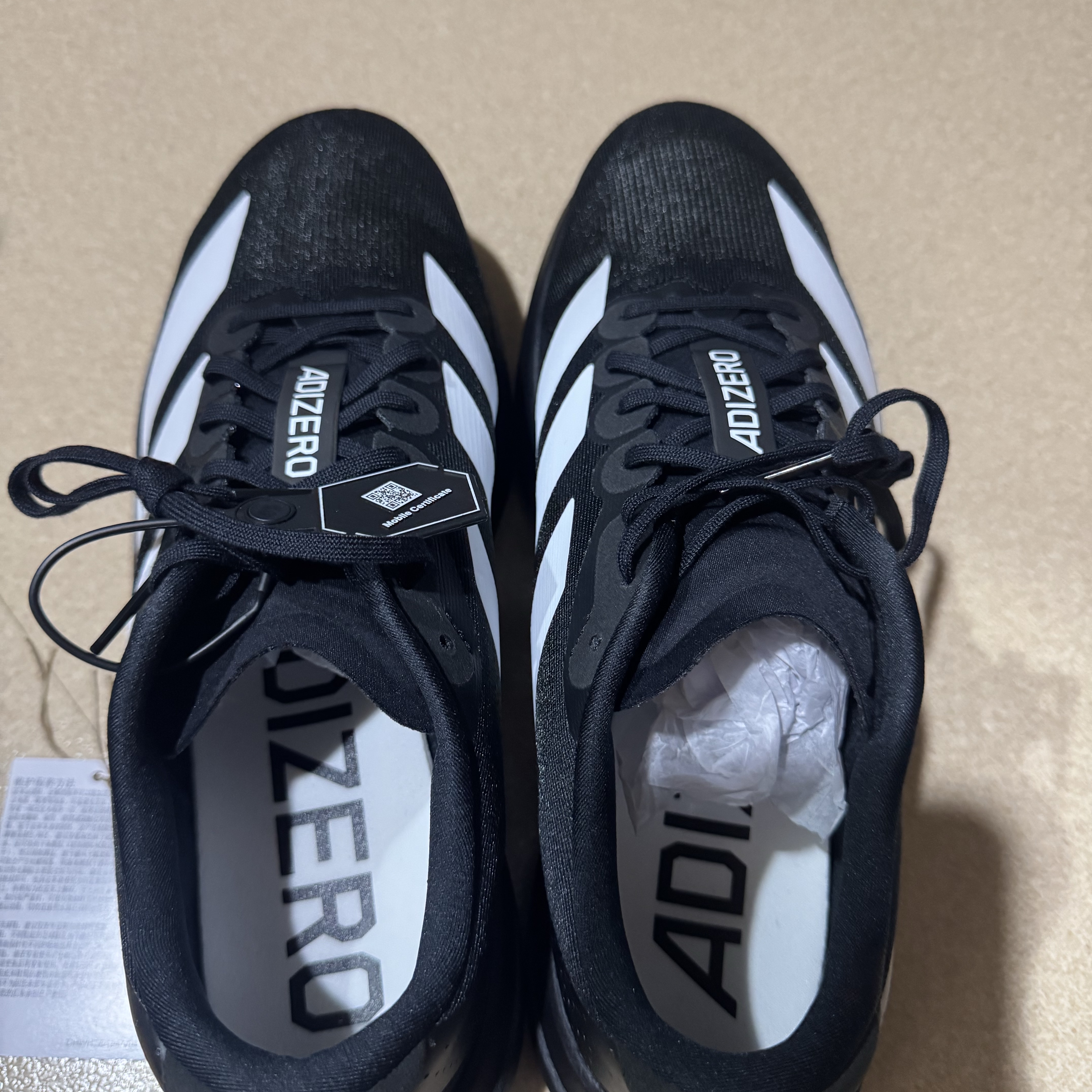 Adidas Adizero EVO SL Core Black Cloud White 착용 스타일 - 4