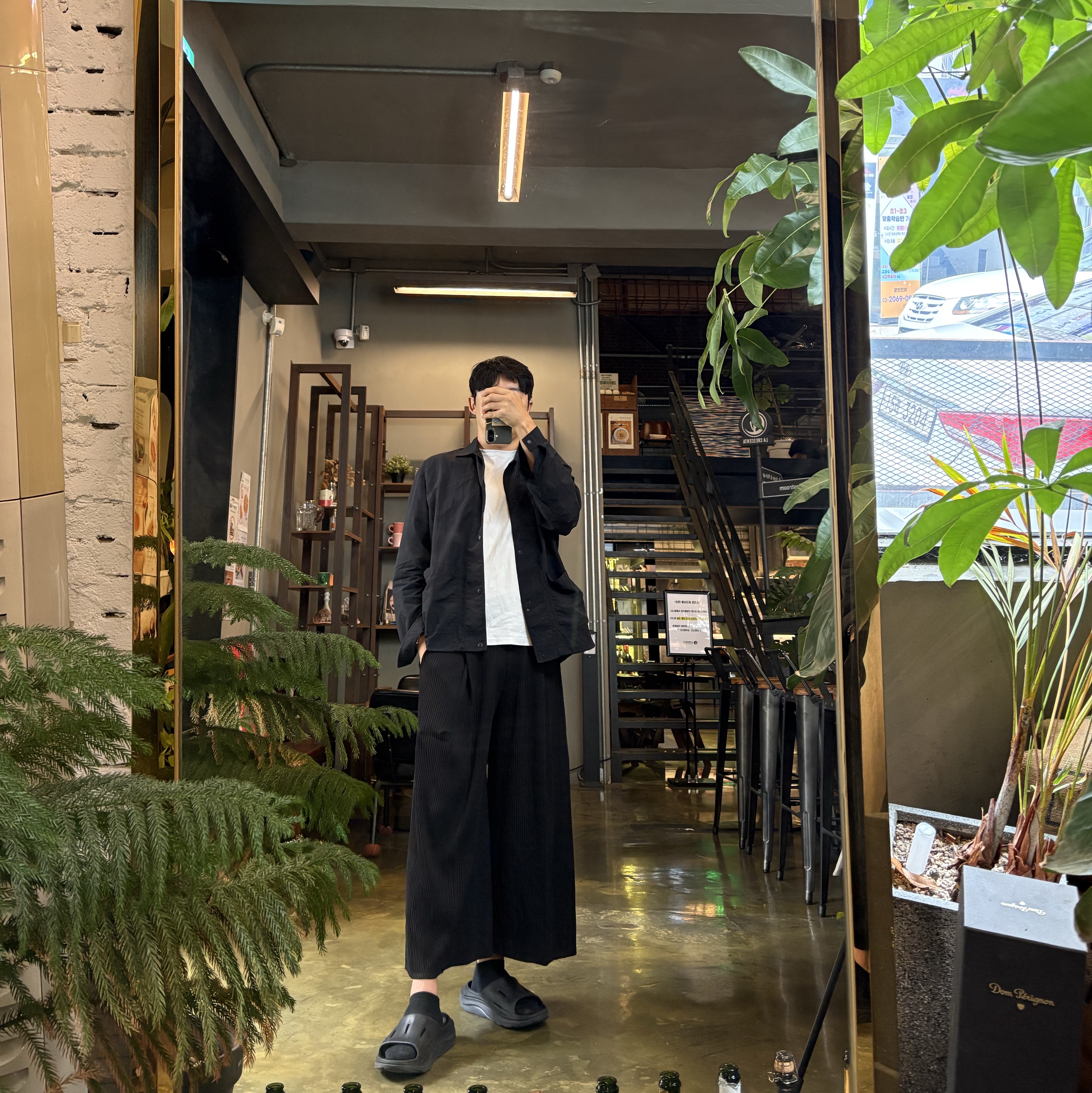 Hoka Ora Recovery Slide 3 Black 착용 스타일