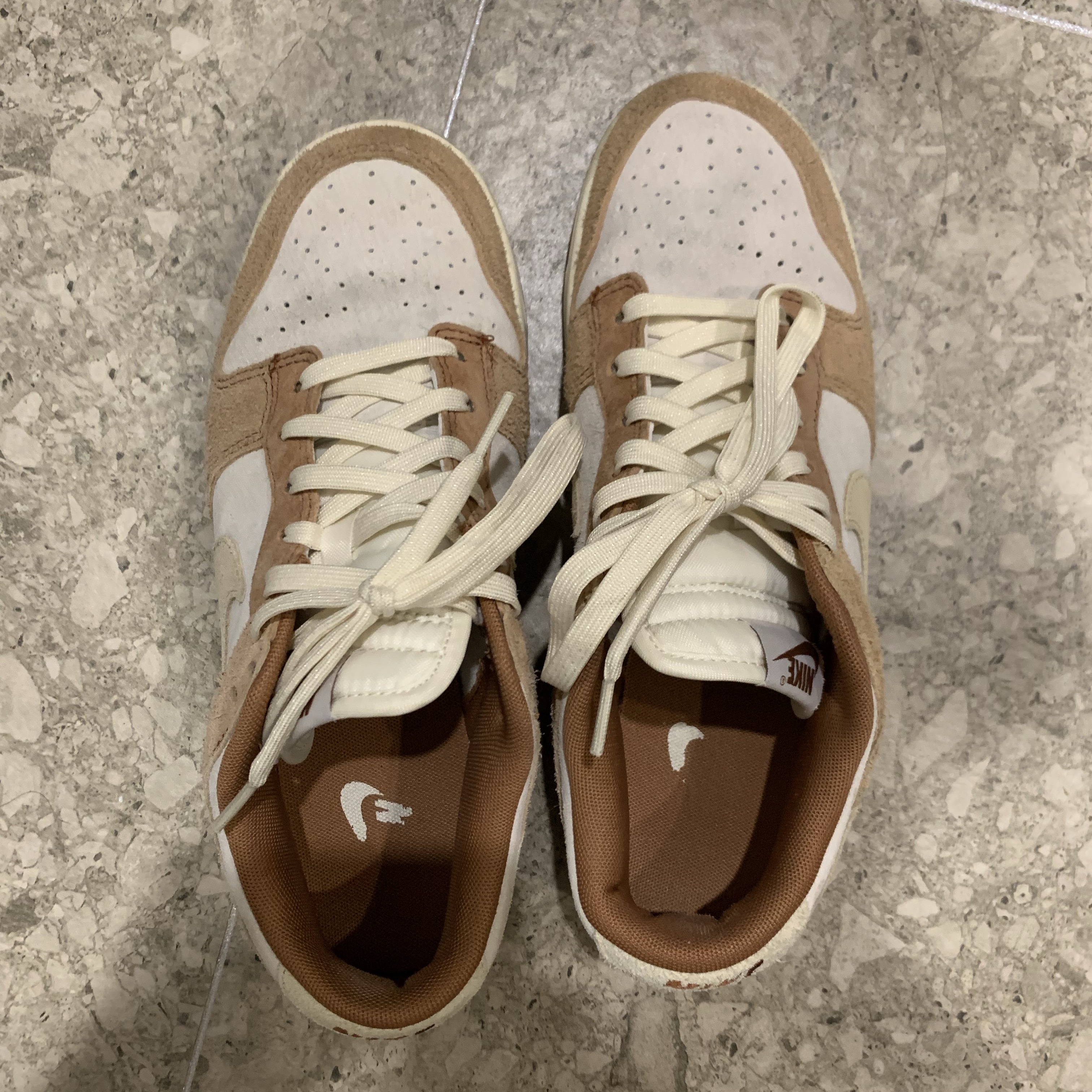 Nike Dunk Low Pro Premium Medium Curry 착용 스타일