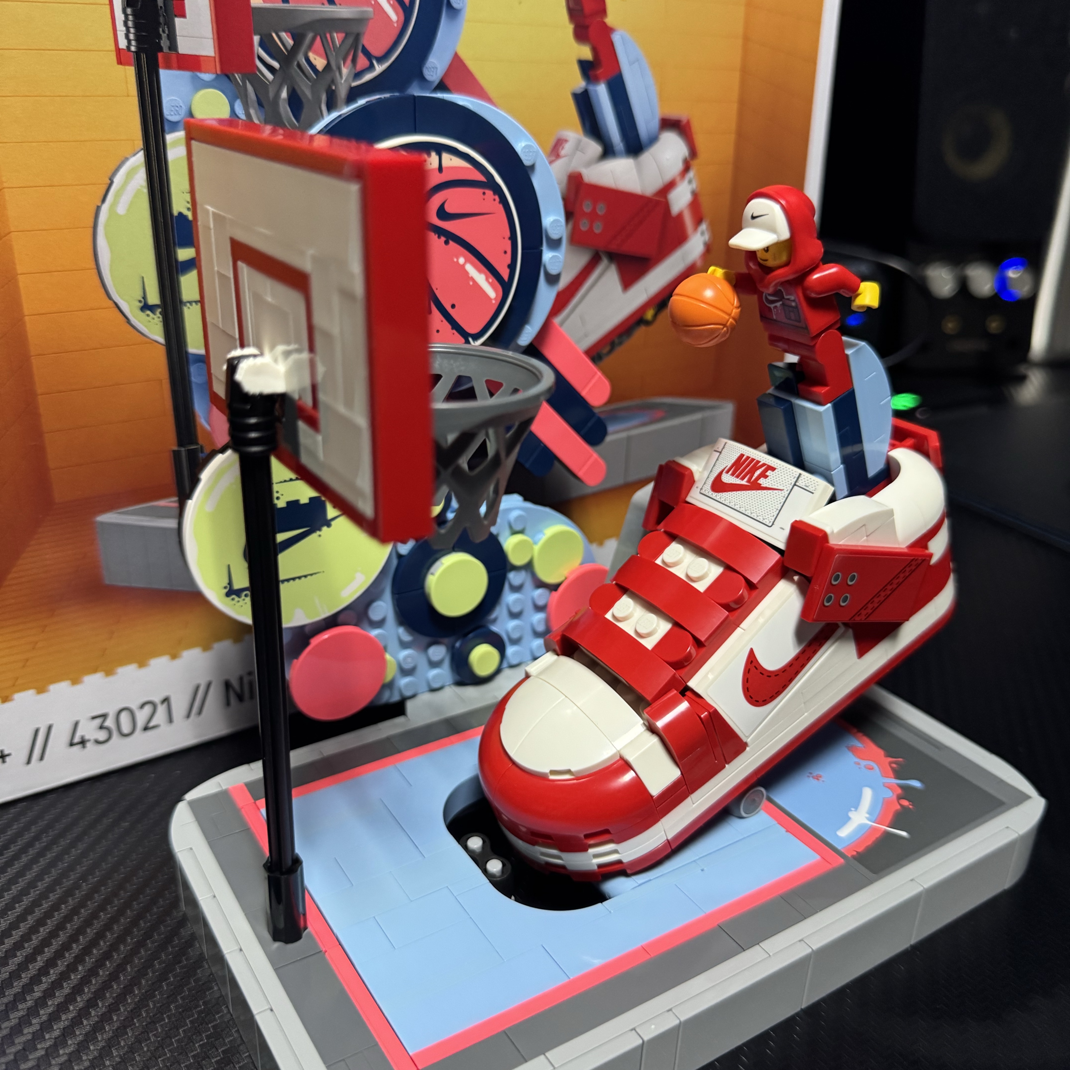 Lego x Nike Dunk Trickshot 착용 스타일 - 2