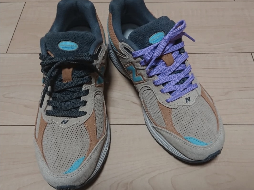 New Balance x J.Crew 2002R Incense 착용 스타일