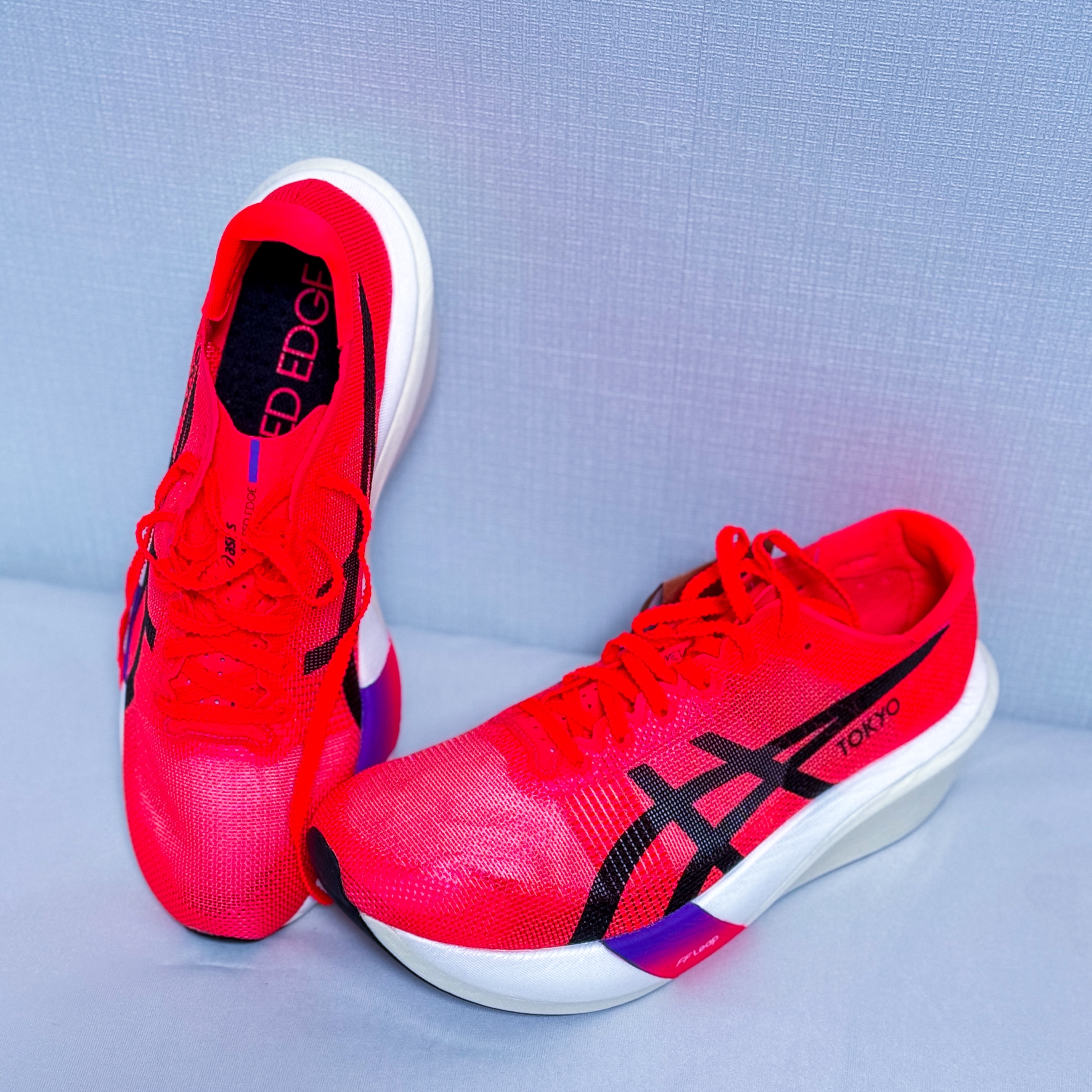 Asics Metaspeed Edge Tokyo Flash Red Black 착용 스타일