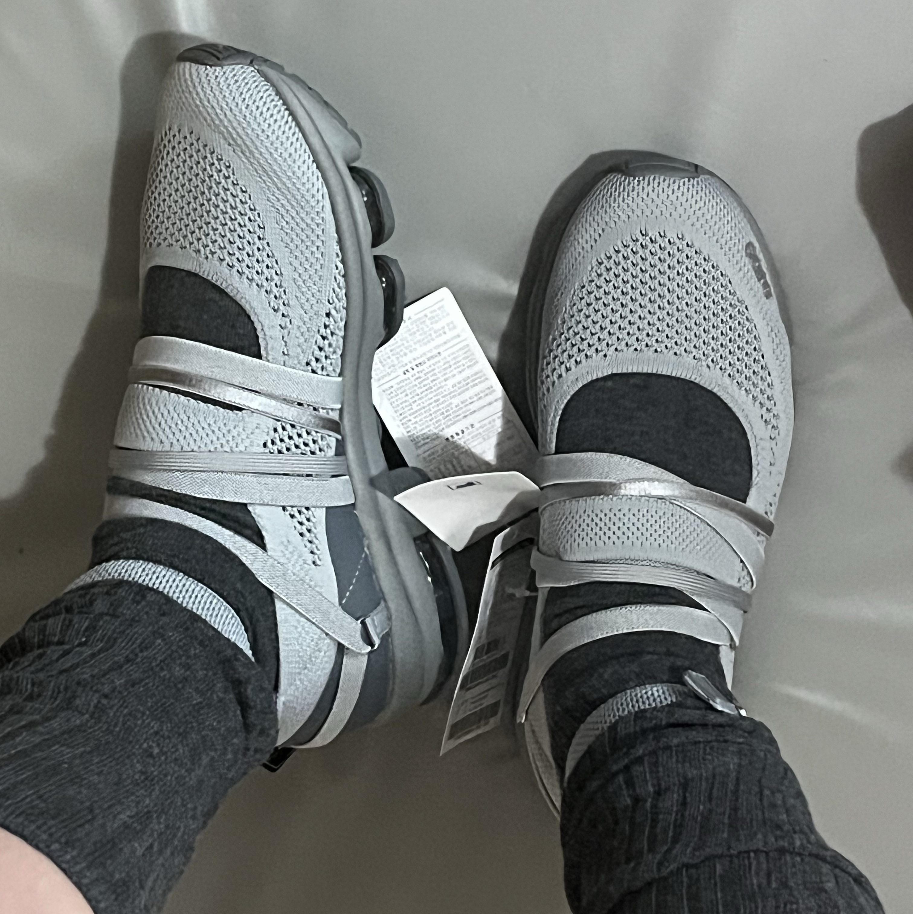 (W) Fila x Ojos RGB Pier 3.0 MJ Grey 착용 스타일 - 2