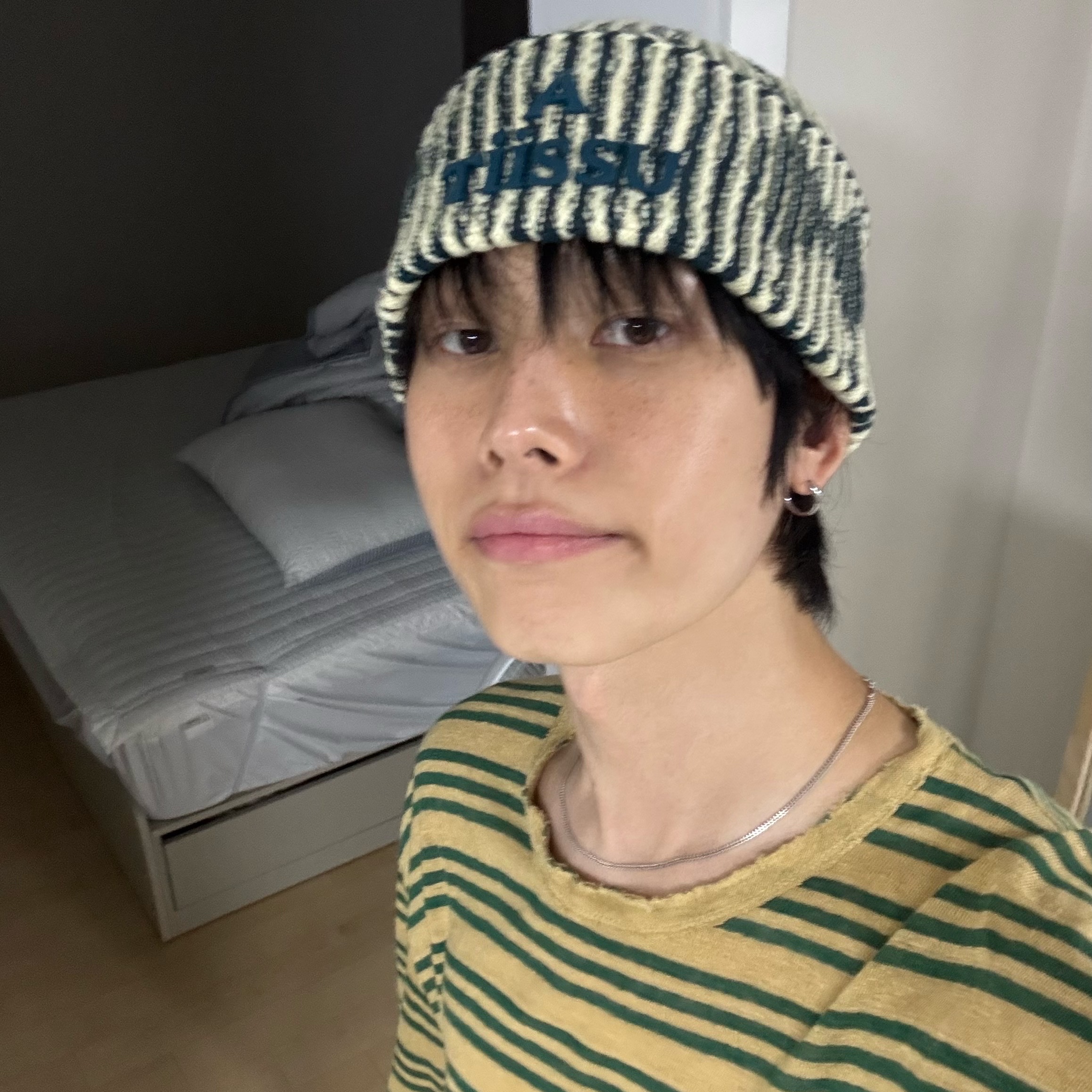 Atiissu Dia Beanie Green 착용 스타일 - 2