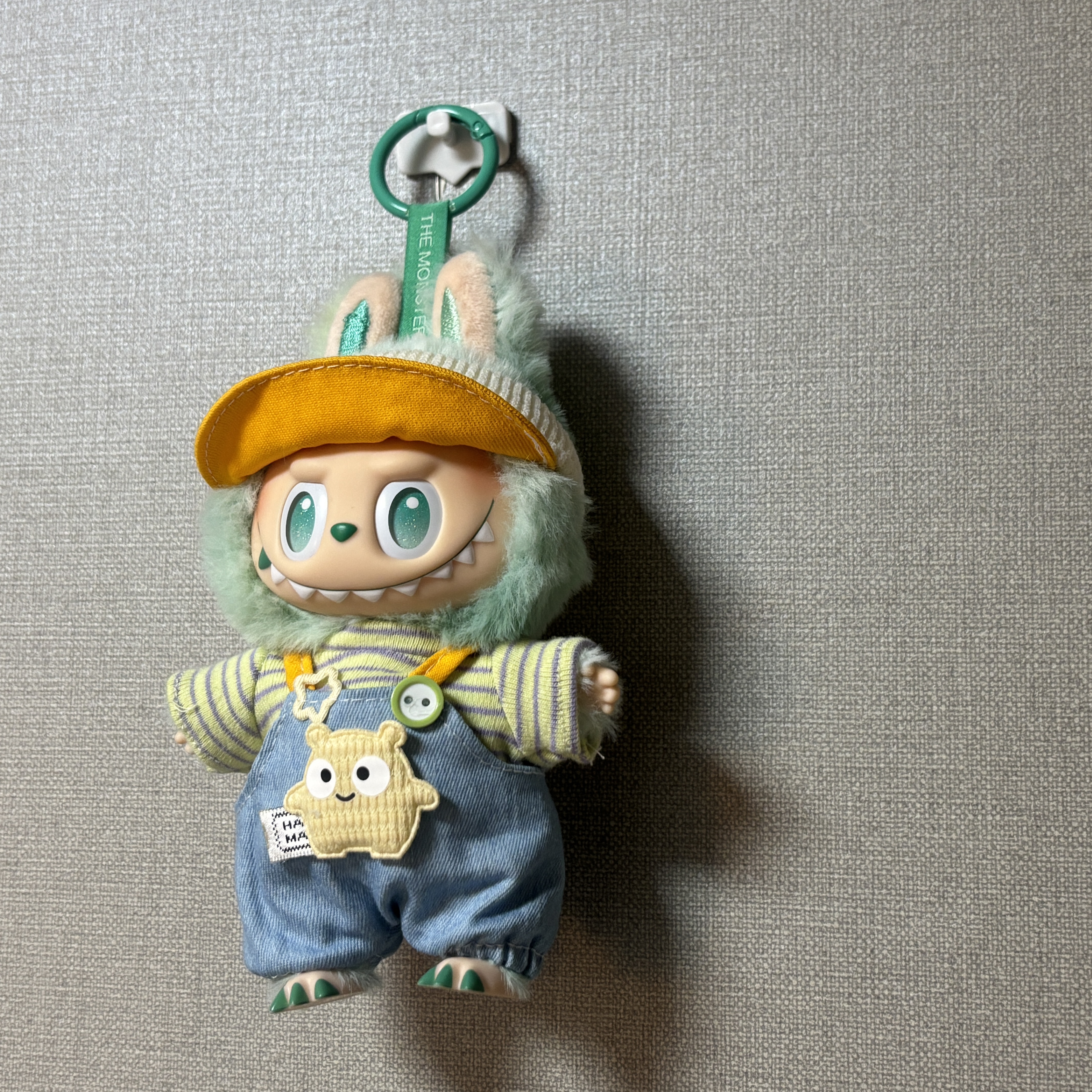 Pop Mart Labubu The Monsters Highlight Series Serenity Keyring (Opened Case) 착용 스타일