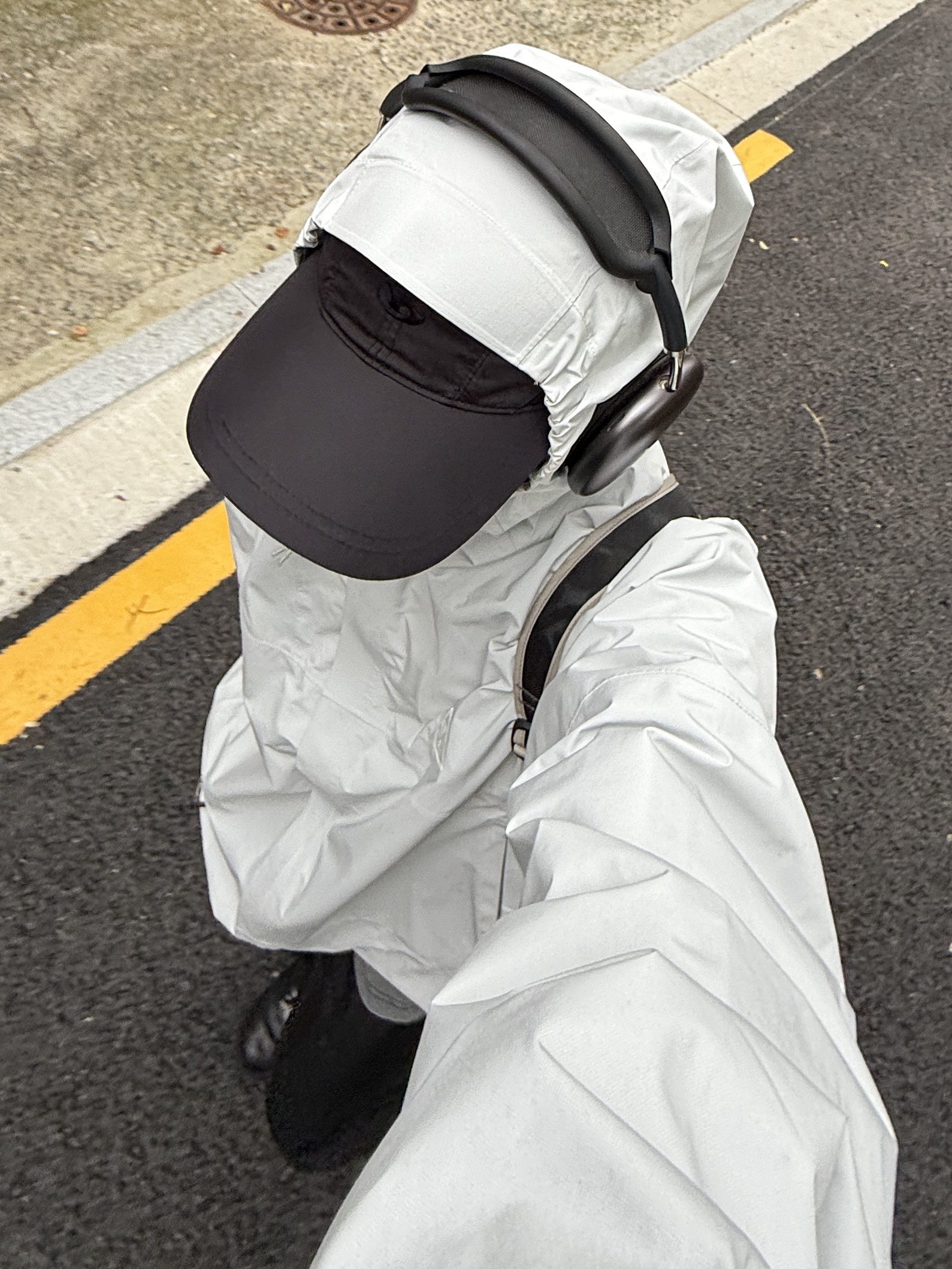 Nike x Supreme Air Force 1 Low Black, Nike ACG Storm-Fit ADV Cascade Rains Full Zip Jacket Photon Dust - Asia 착용 스타일 - 1