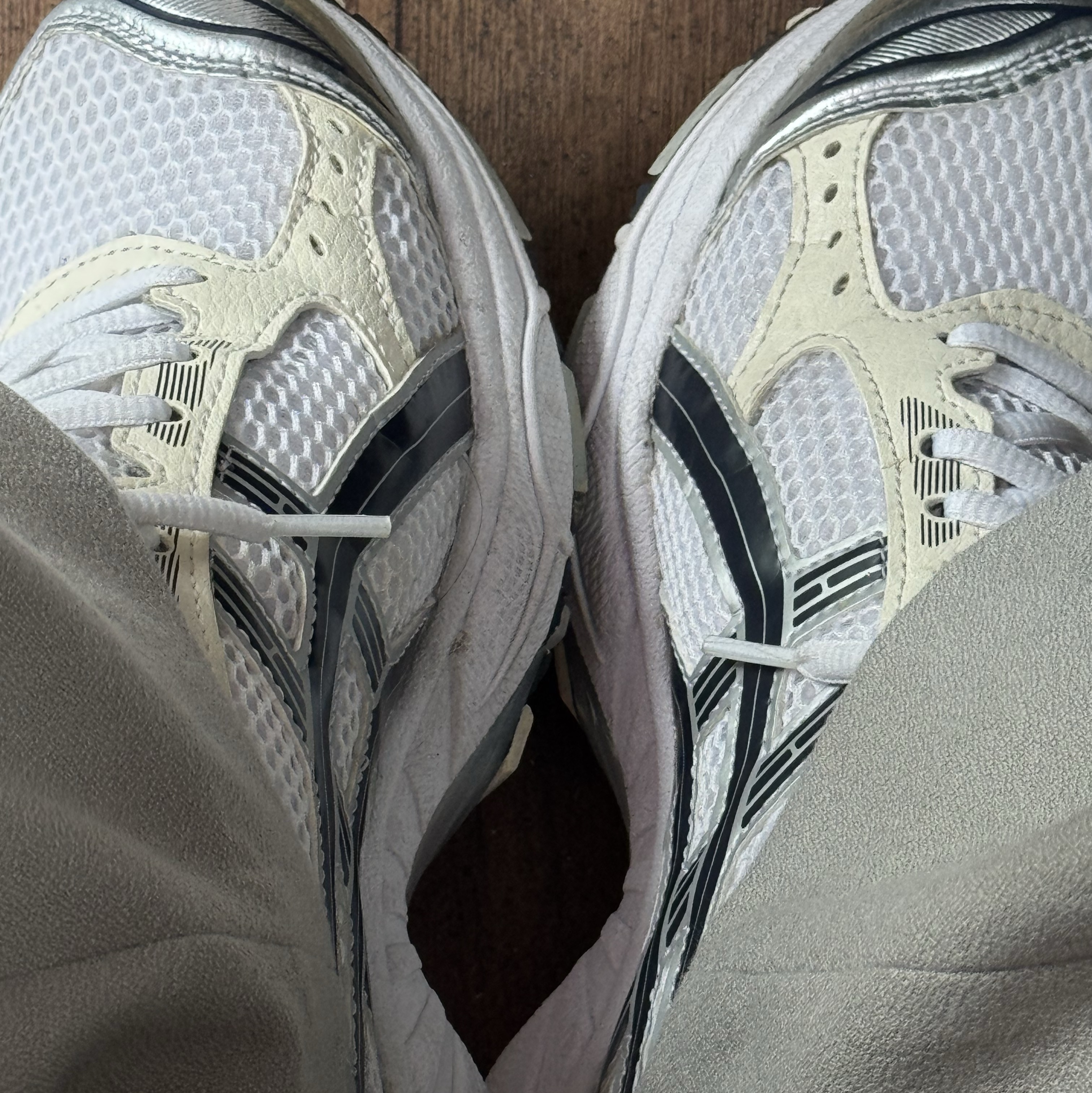 (W) Asics Gel-Kayano 14 White Midnight 착용 스타일